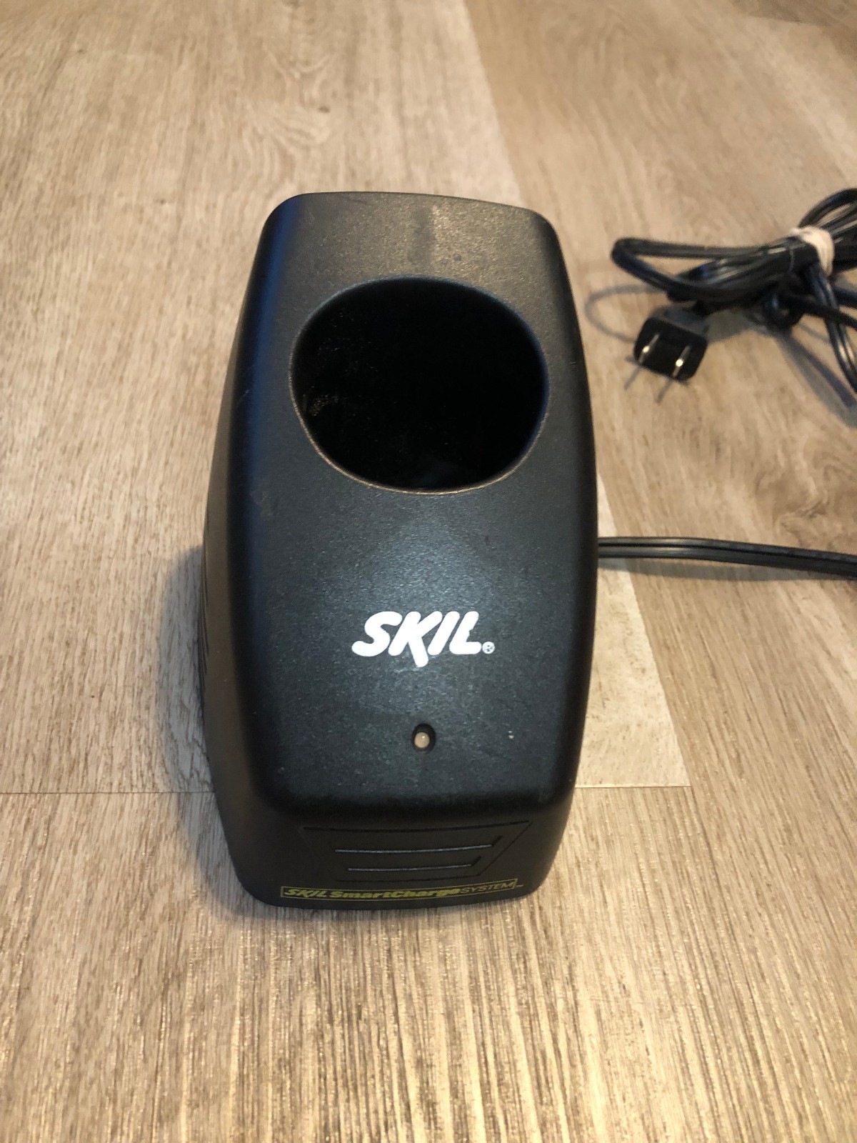Skil LIC72 Smart Charge System Battery Charger for 7.2V Li-ion Battery – OEM