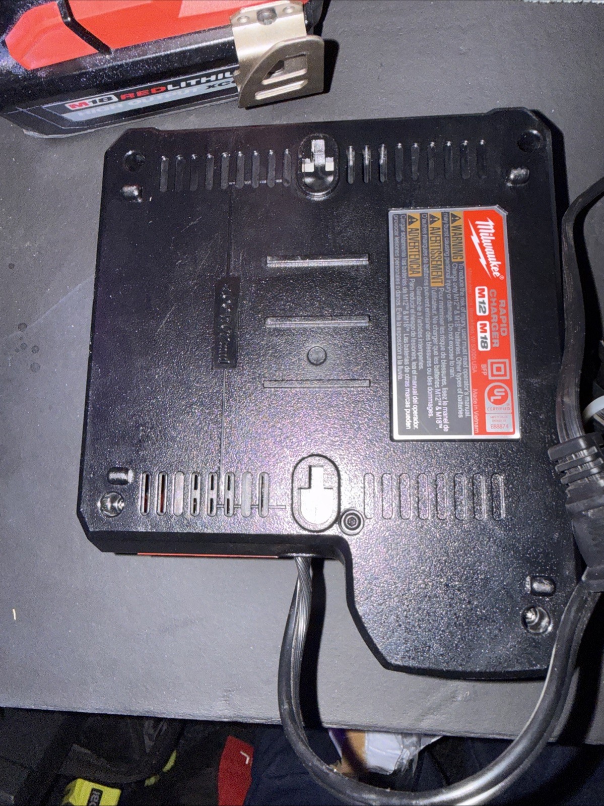 Milwaukee RAPID CHARGER M12 &M18 Model 48-59-1808. 2025 Date Code