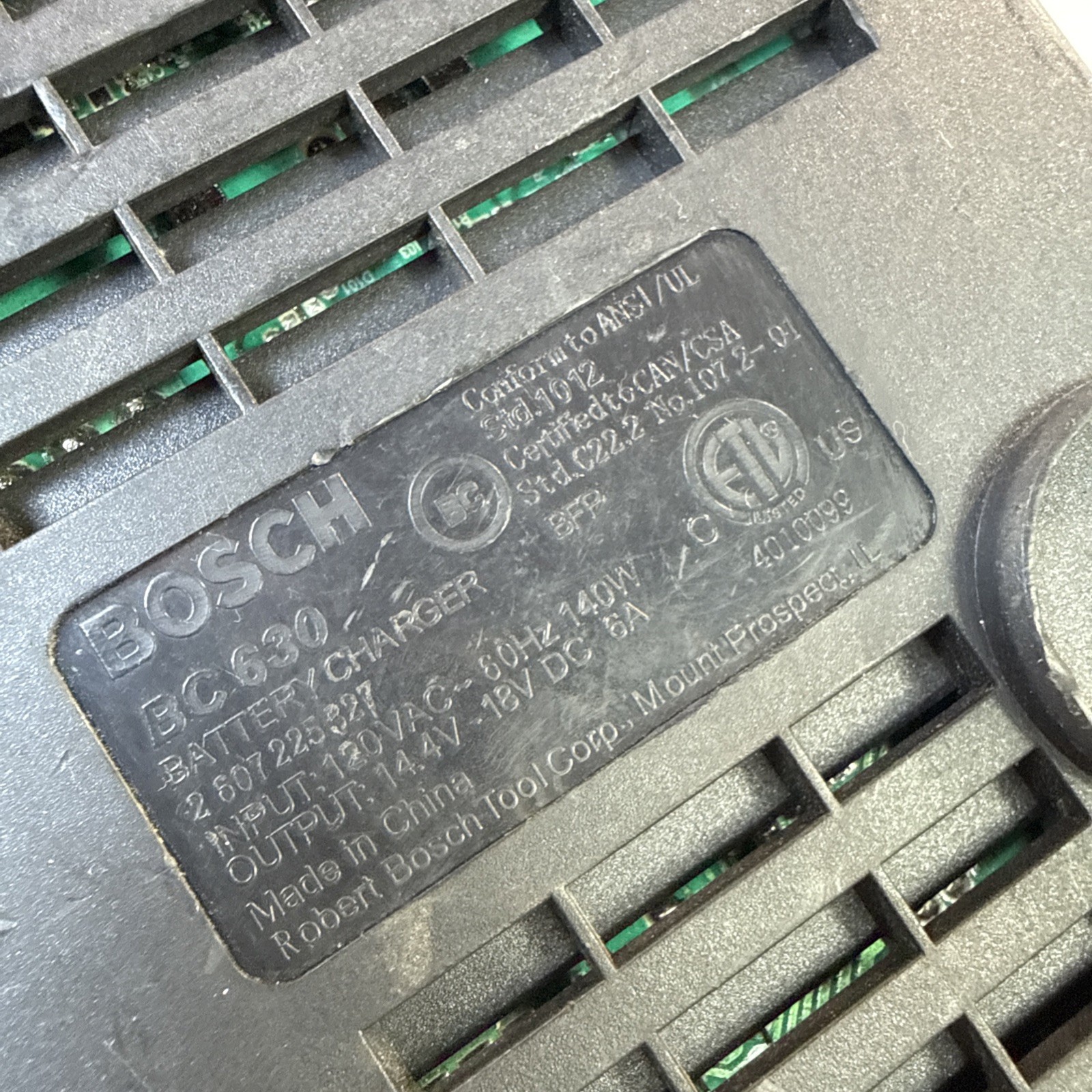 BOSCH BC630 14.4 Volt to 18 Volt Lithium Battery Charger BC 630