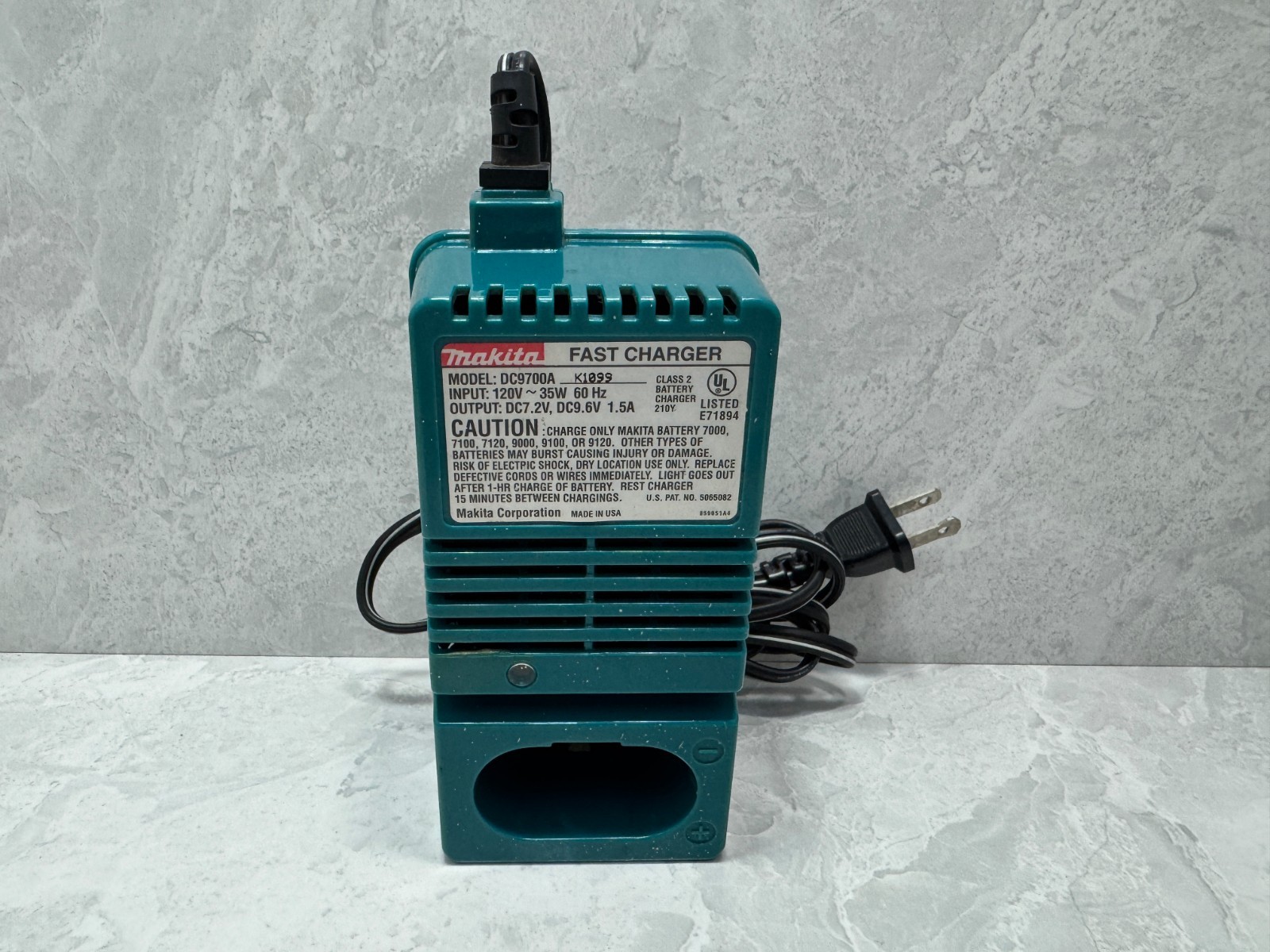 Makita DC9700A Fast Charger 7.2V 9.6V for 7000 7100 7120 9000 9100 9120 USA