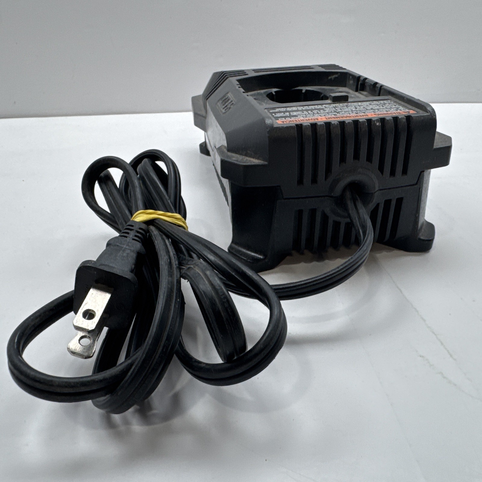 Ryobi P118 IntelliPort Battery Charger 18V **NO BATTERY INCLUDED *Tested & Works