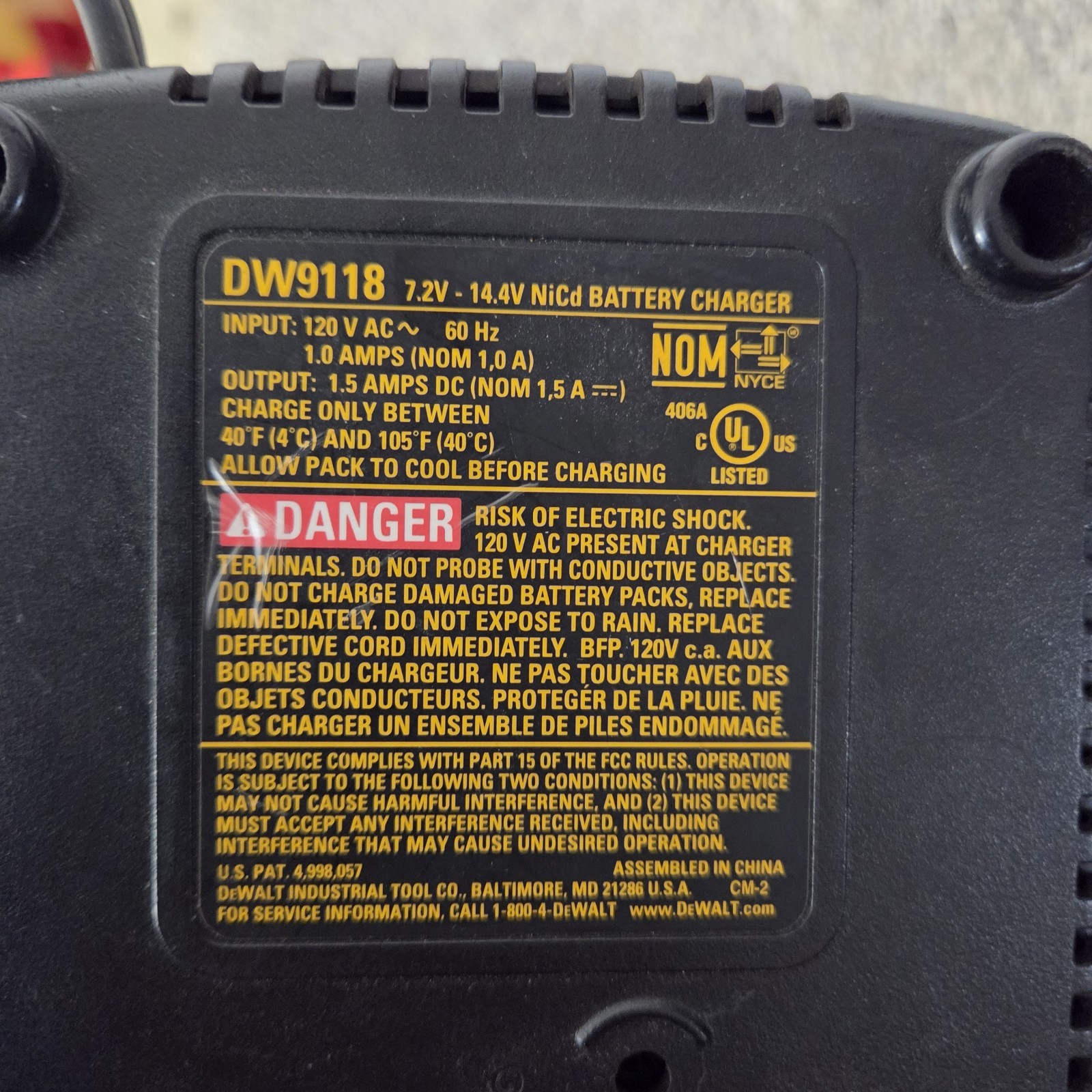 DeWALT DW9118 7.2V – 14.4V NiCd Battery Charger Genuine OEM