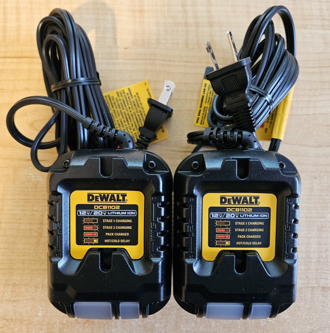 NEW DeWALT DCB1102 12V & 20V Max Li-ion Compact Battery Charger – Set of 2
