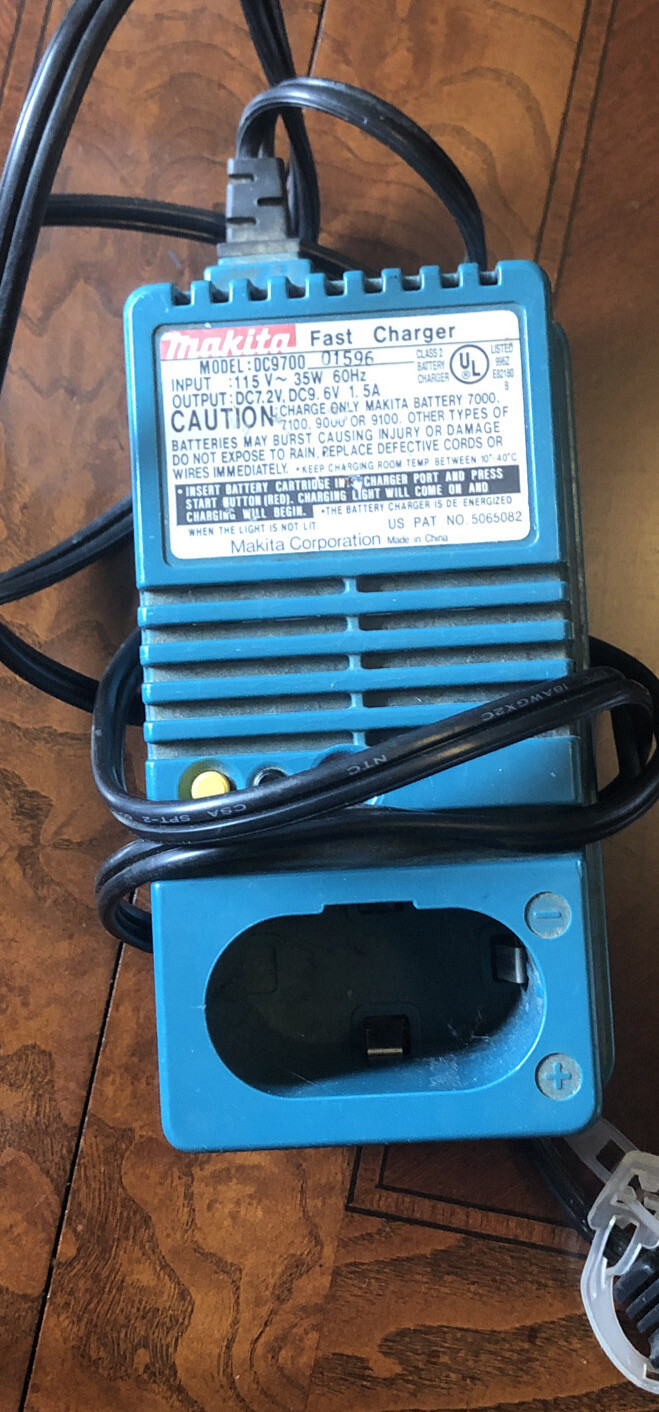 Makita DC9700A Battery Charger Blue Fast 115 Volt Charger Works Fast Shipping