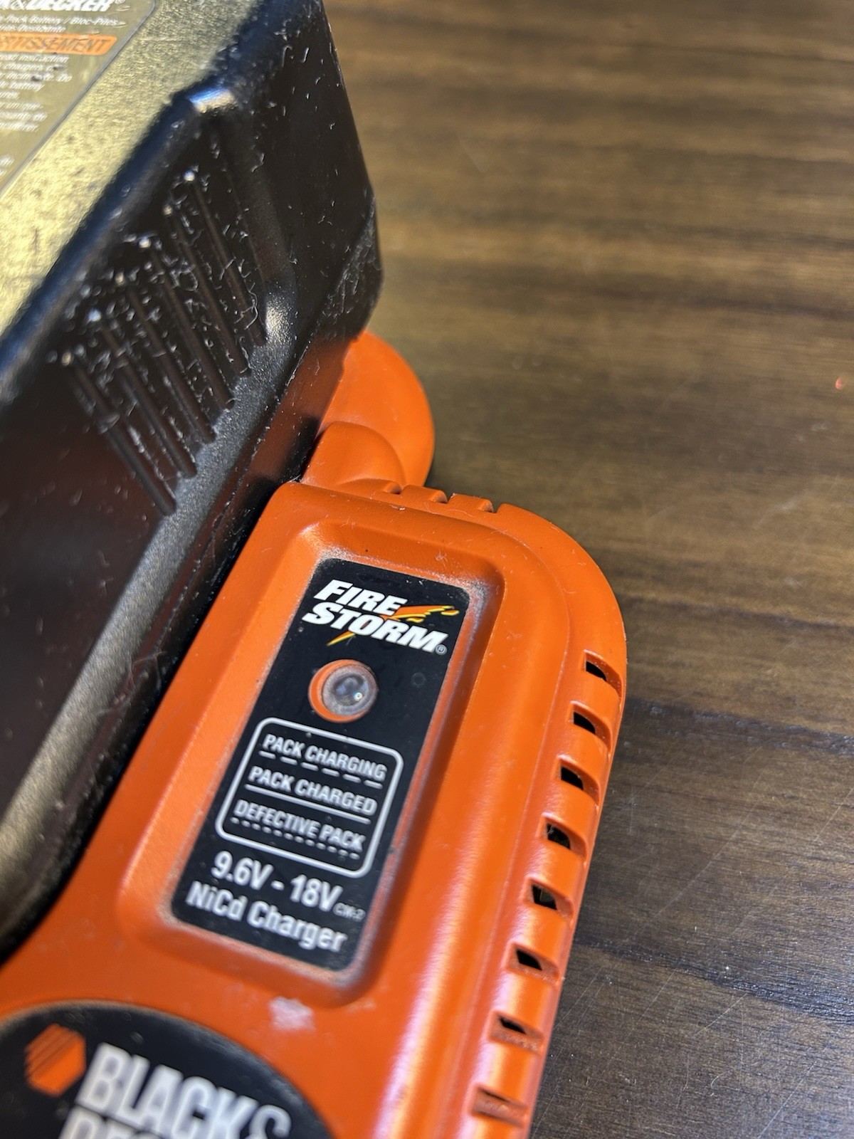 Black & Decker FSMVC Fire Storm 9.6-18V Ni-Cd CHARGER & 18V Battery OEM