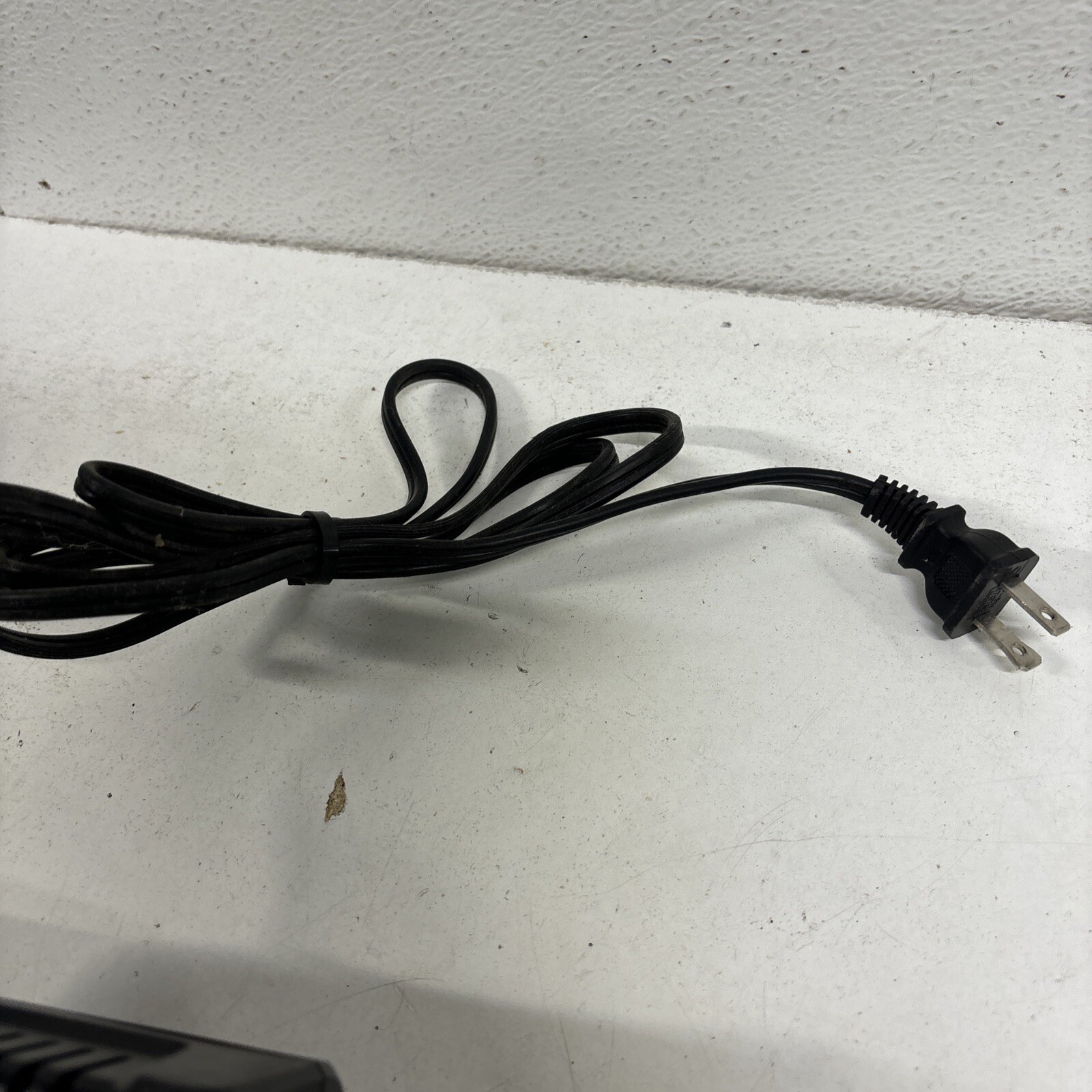 Pre Owned Porter Cable PCMVC 2 NiCD Battery Charger 9.6V – 18V #A3