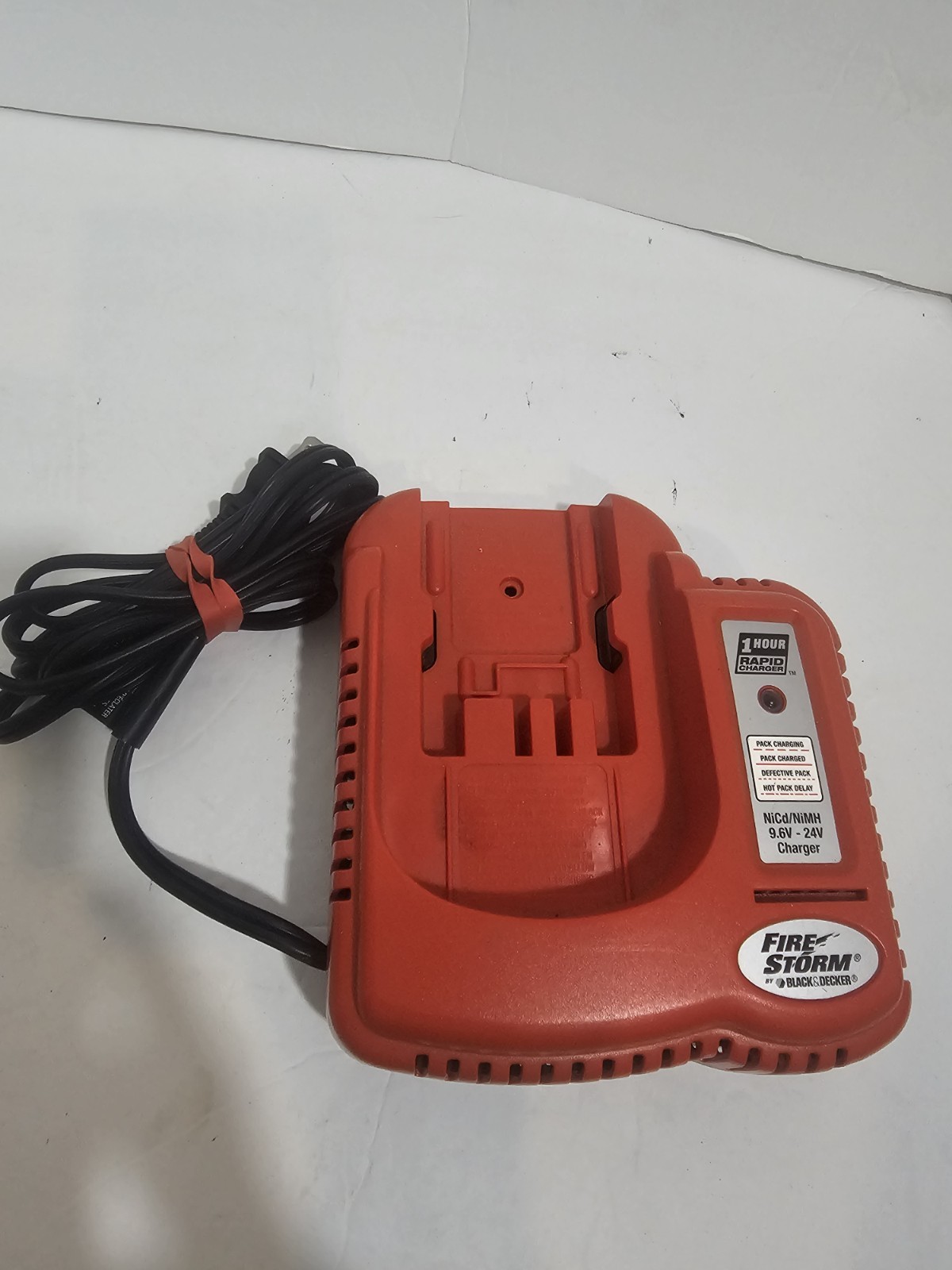 Black & Decker Fire Storm BDFC240 NiCD/NiMH 9.6V – 24V 1HR Rapid Battery Charger