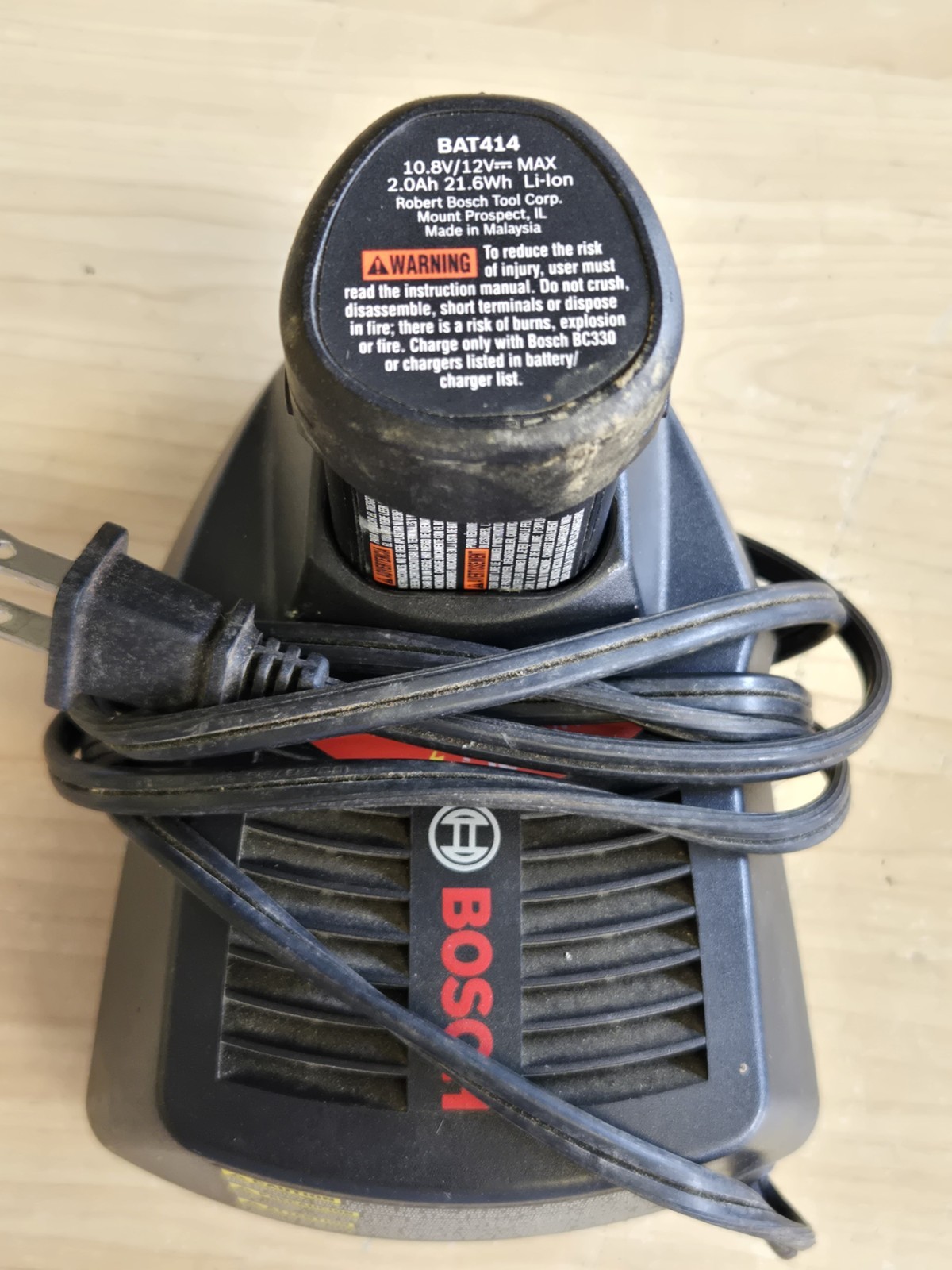 OEM Genuine Bosch Battery Charger BC430 30 Minute Charger 10.8v 12v And Battery
