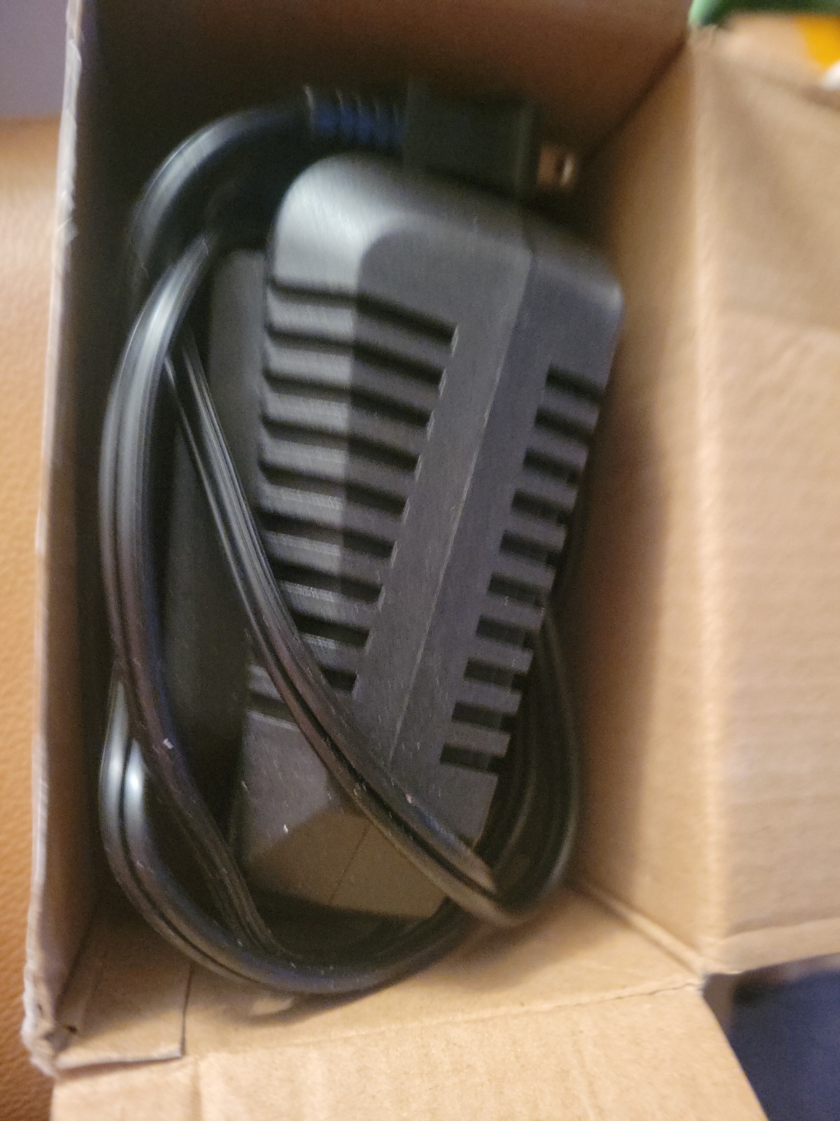 20V/21V Max Lithium-Ion Battery Charger, Fast Charging, Compatible with EK-2.2A