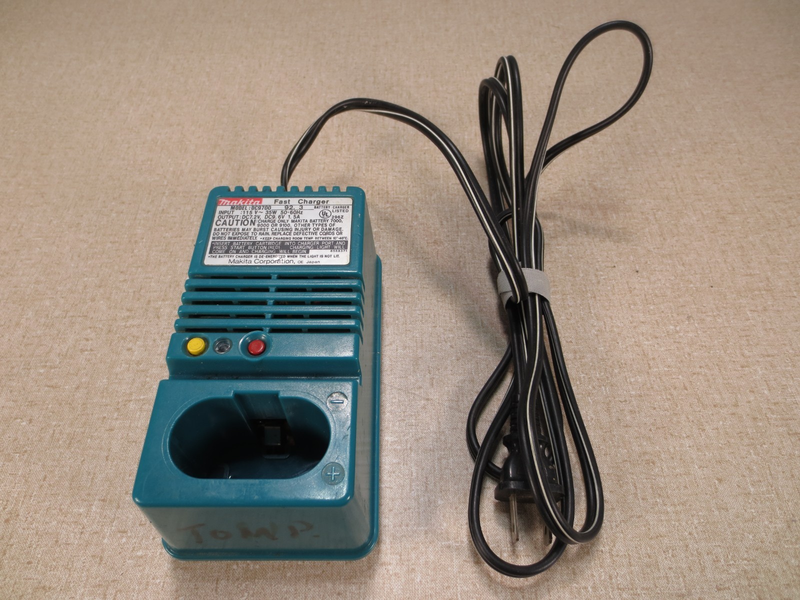 x3 Makita Battery Fast Chargers 120V 35W 60 Hz DC7.2V DC9.6V 1.5A DC9700A DC9700