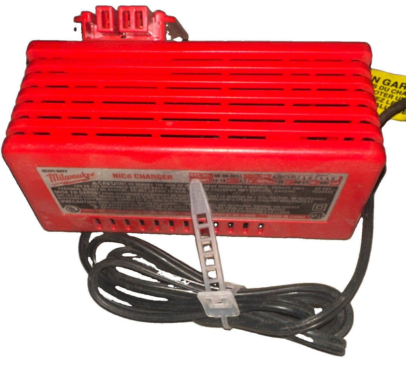Milwaukee 1-Hour NiCd Universal Battery Charger 12v-18v Heavy Duty 2.8A 120 Volt