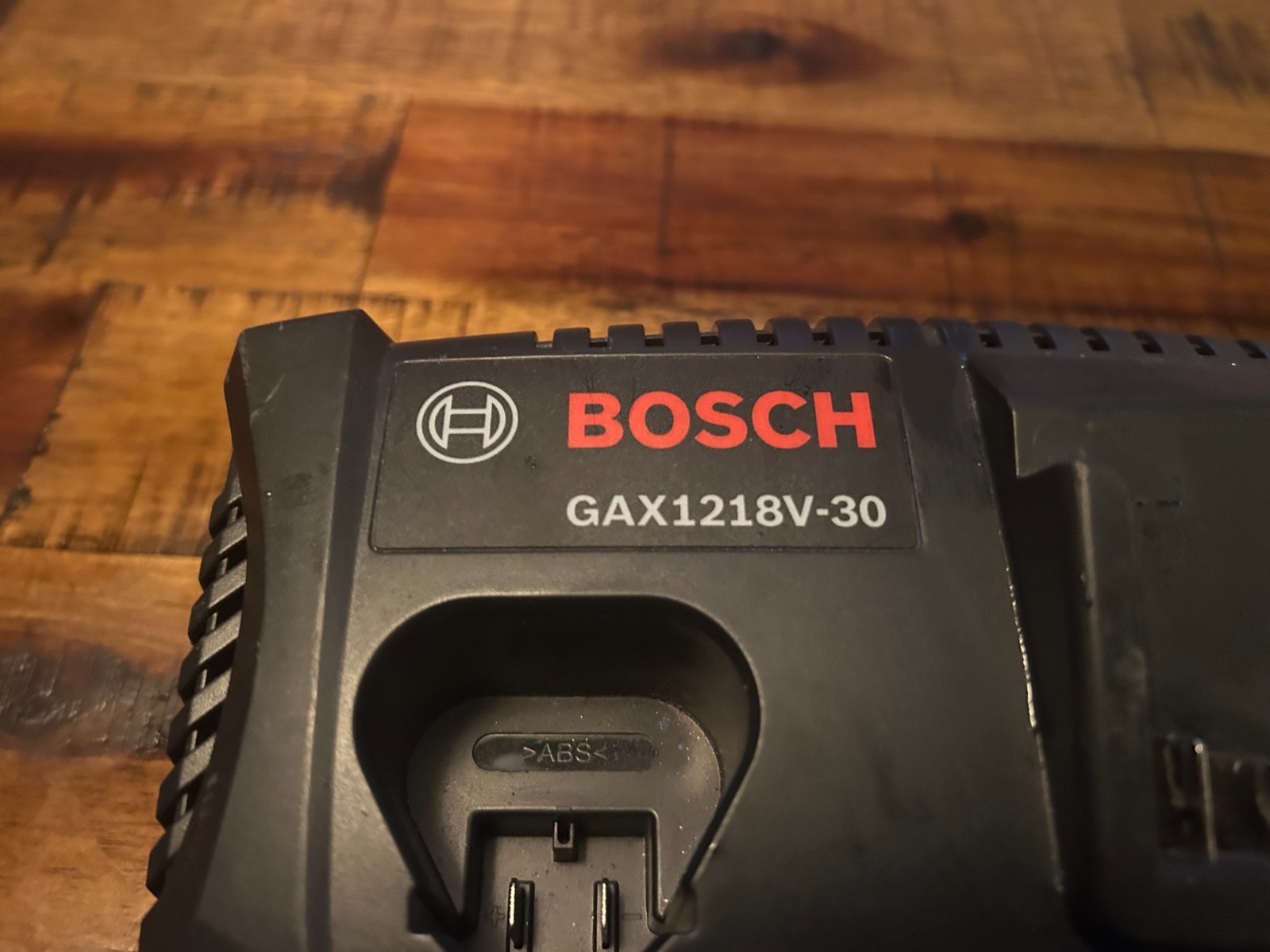 BOSCH GAX1218V-30 Lithium Ion Battery Charger 12V Max 18V