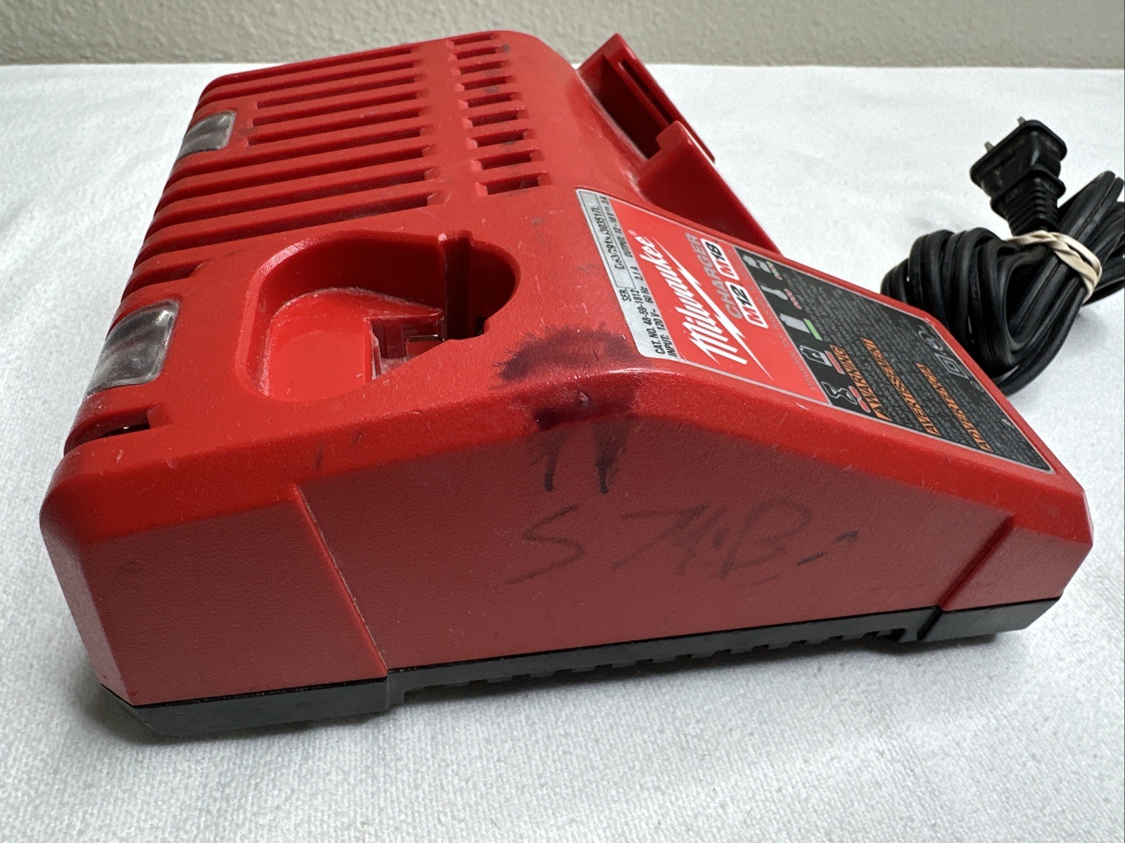 Milwaukee M12 M18 Power Tool Battery Charger 48-59-1812 -READ DETAILS