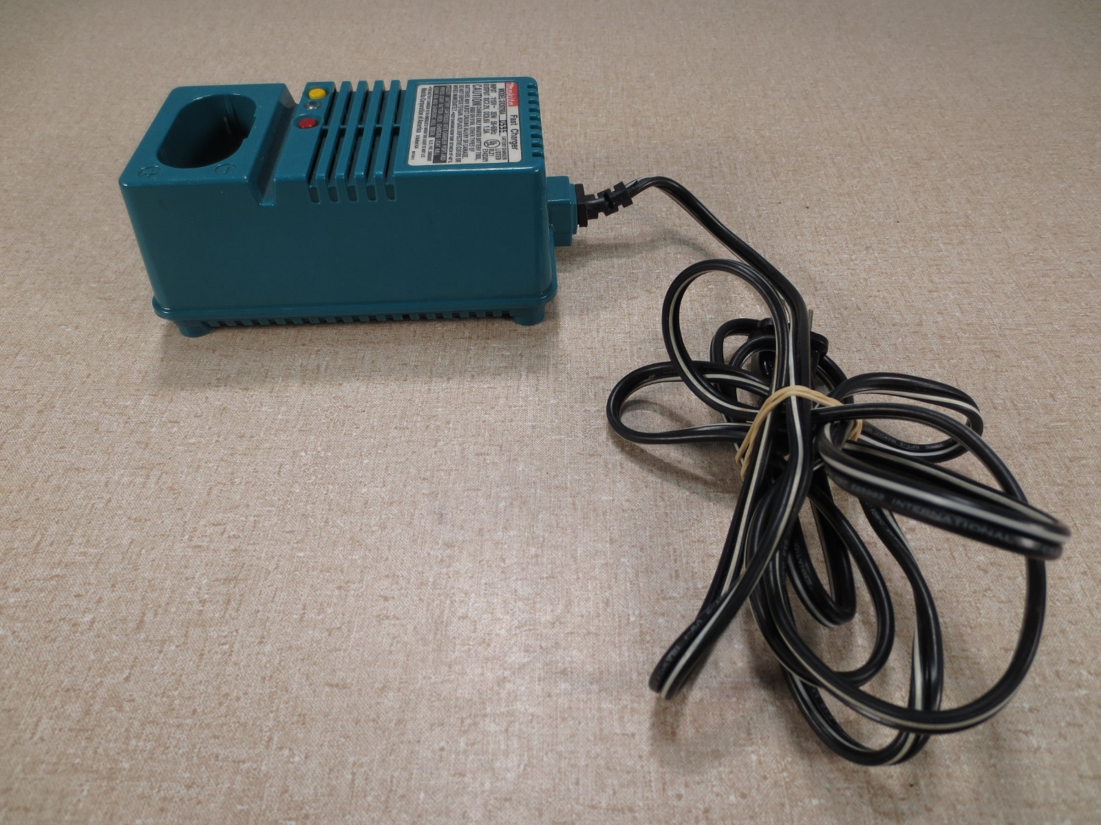 x3 Makita Battery Fast Chargers 120V 35W 60 Hz DC7.2V DC9.6V 1.5A DC9700A DC9700
