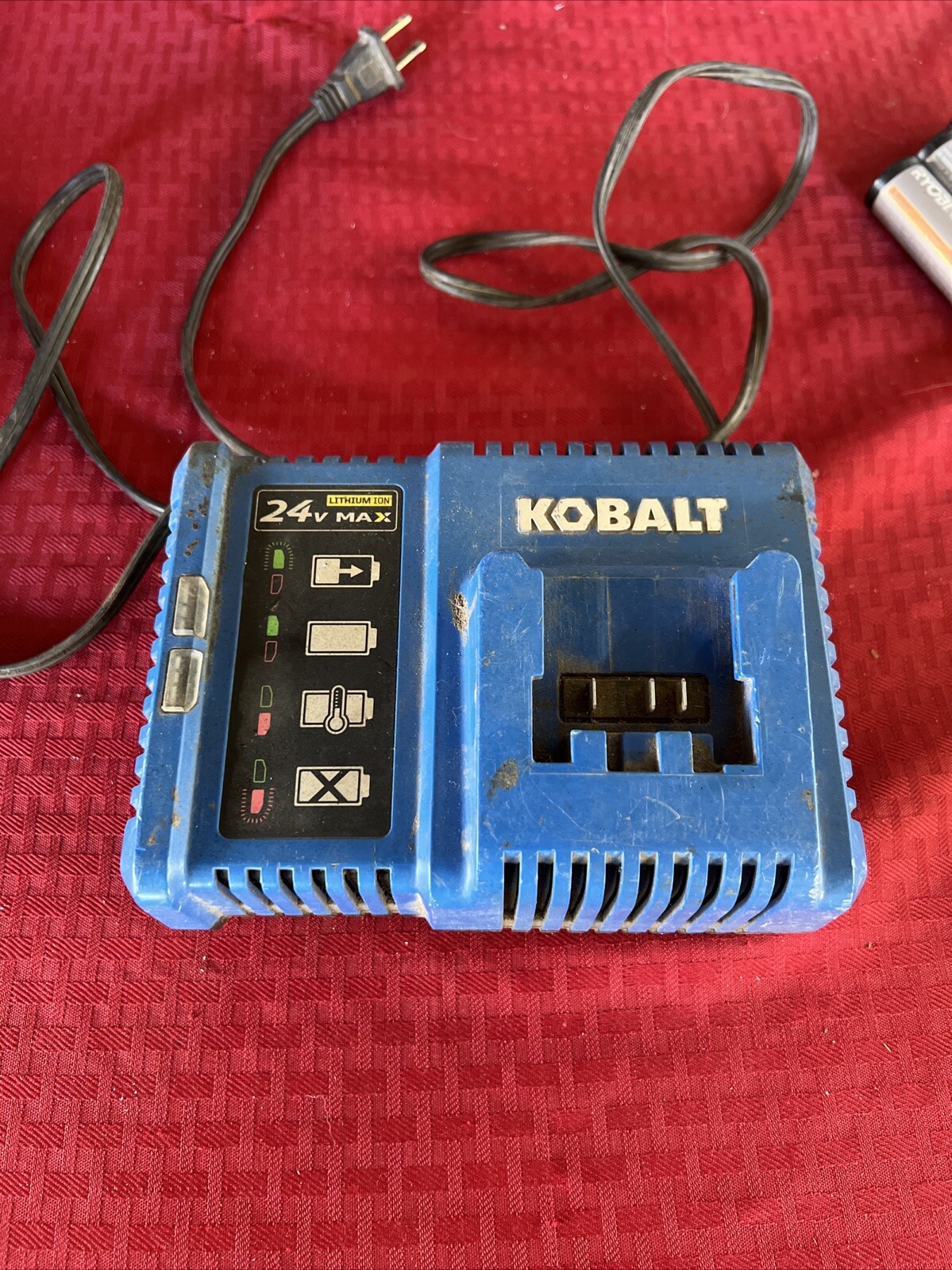 KOBALT KRC 2490-03 24V MAX 110W LITHIUM-ION BATTERY CHARGER