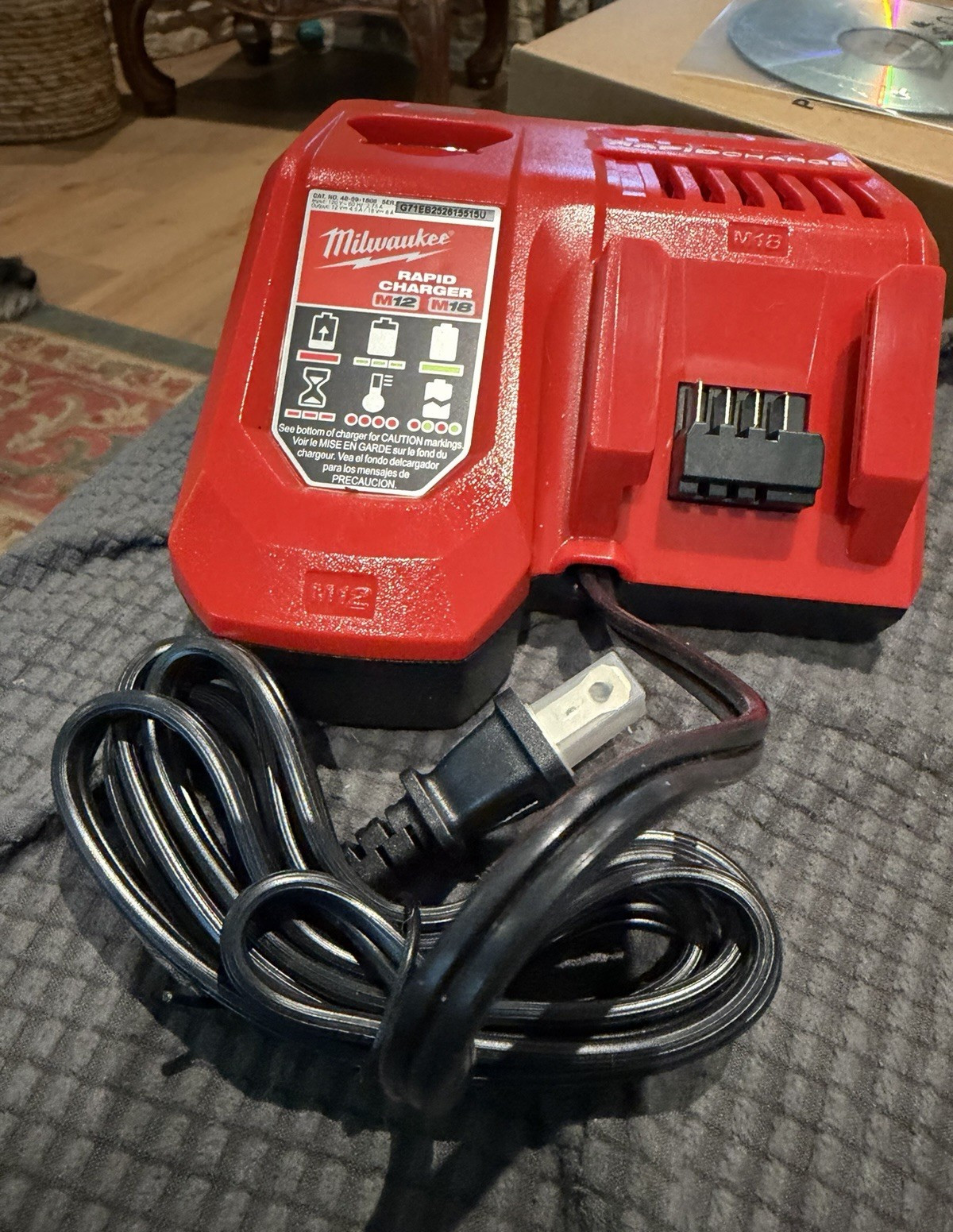 Milwaukee M12/M18 Rapid Charger 18V Red w/ Power Cord – Charges 1 Battery