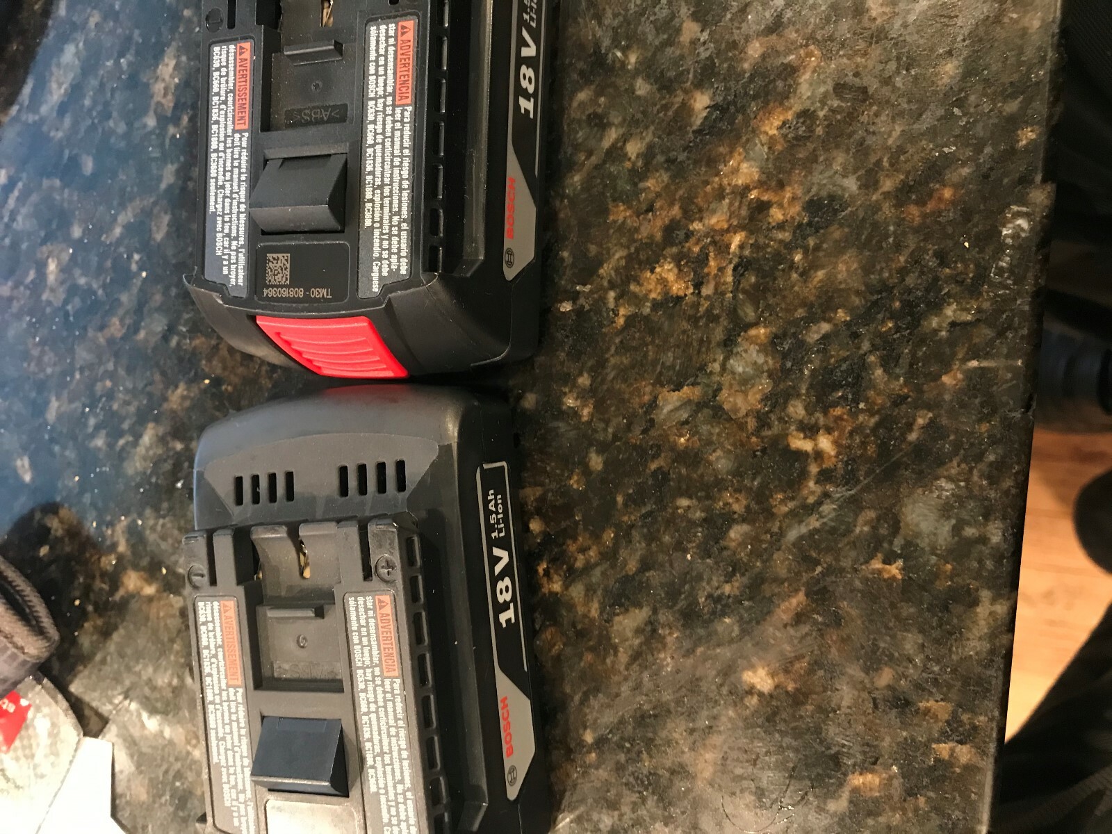BOSCH Charger + 2 [TWO] 18 V Li-Ion 18V Batteries Battery, Charger BC660-RT