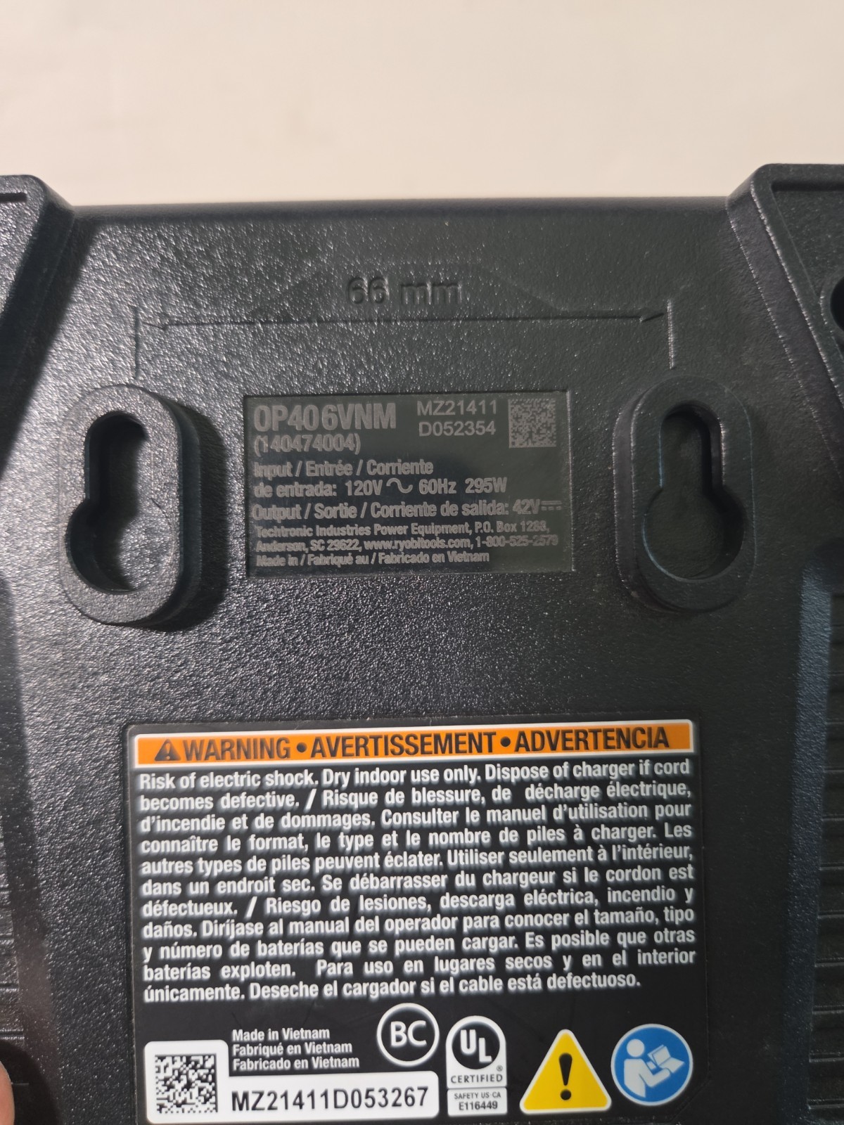 Ryobi OP406VNM 40V Lithium-Ion Rapid Quick Charger With (1) Battery OP40404VNM