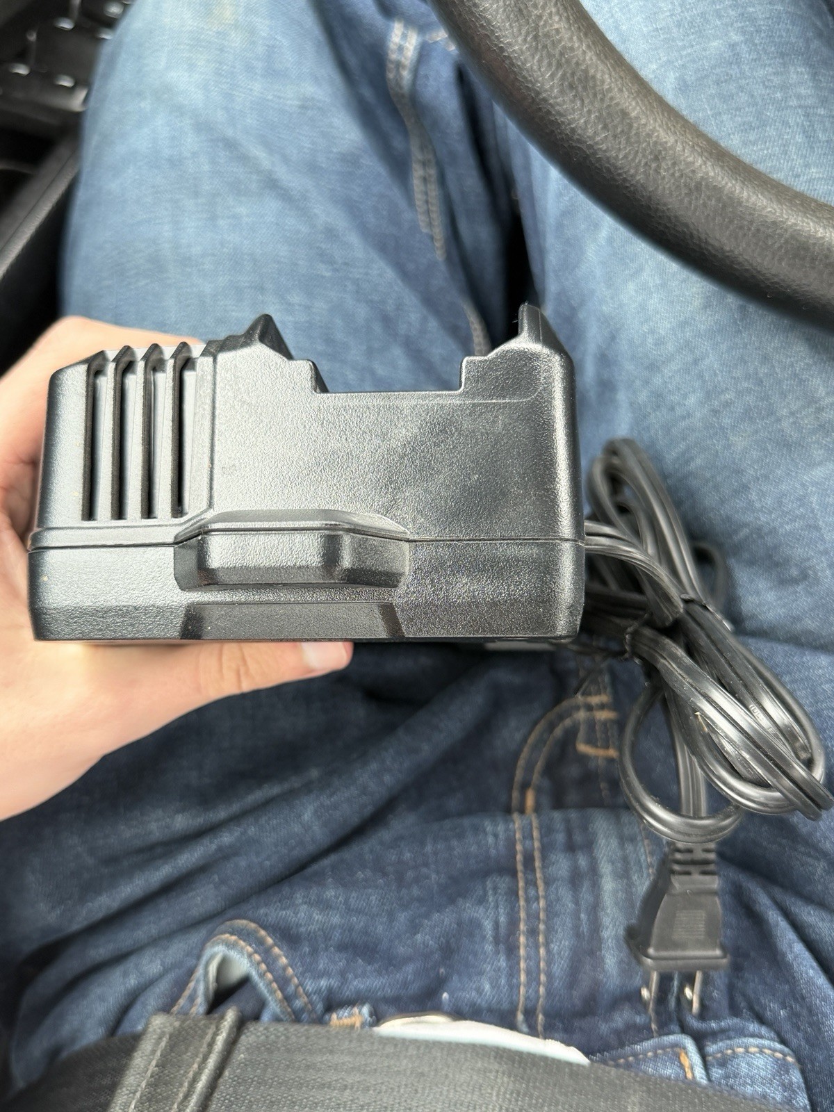Tested Craftsman CMCB102 12V/20V Lithium-Ion BatteryCharger Power Tool Accessory