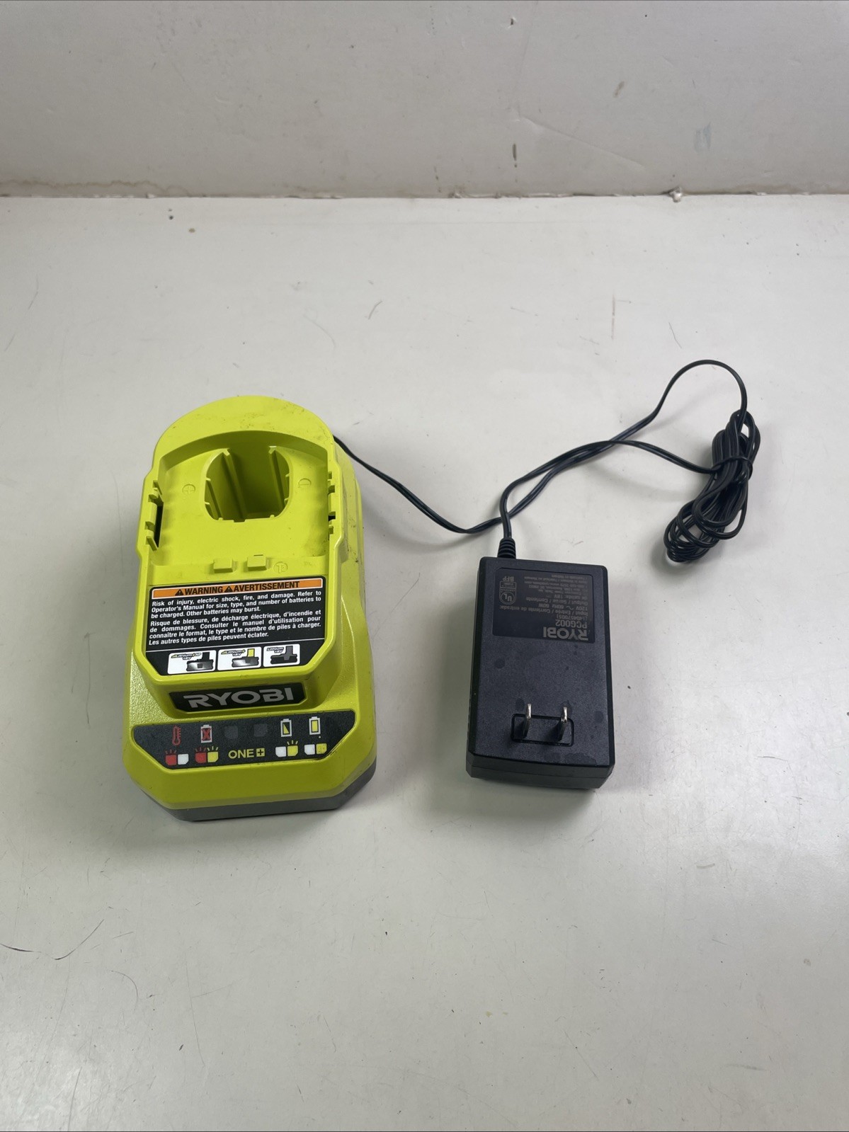RYOBI 18V ONE+ Lithium-lon FAST Battery Charger PCG002