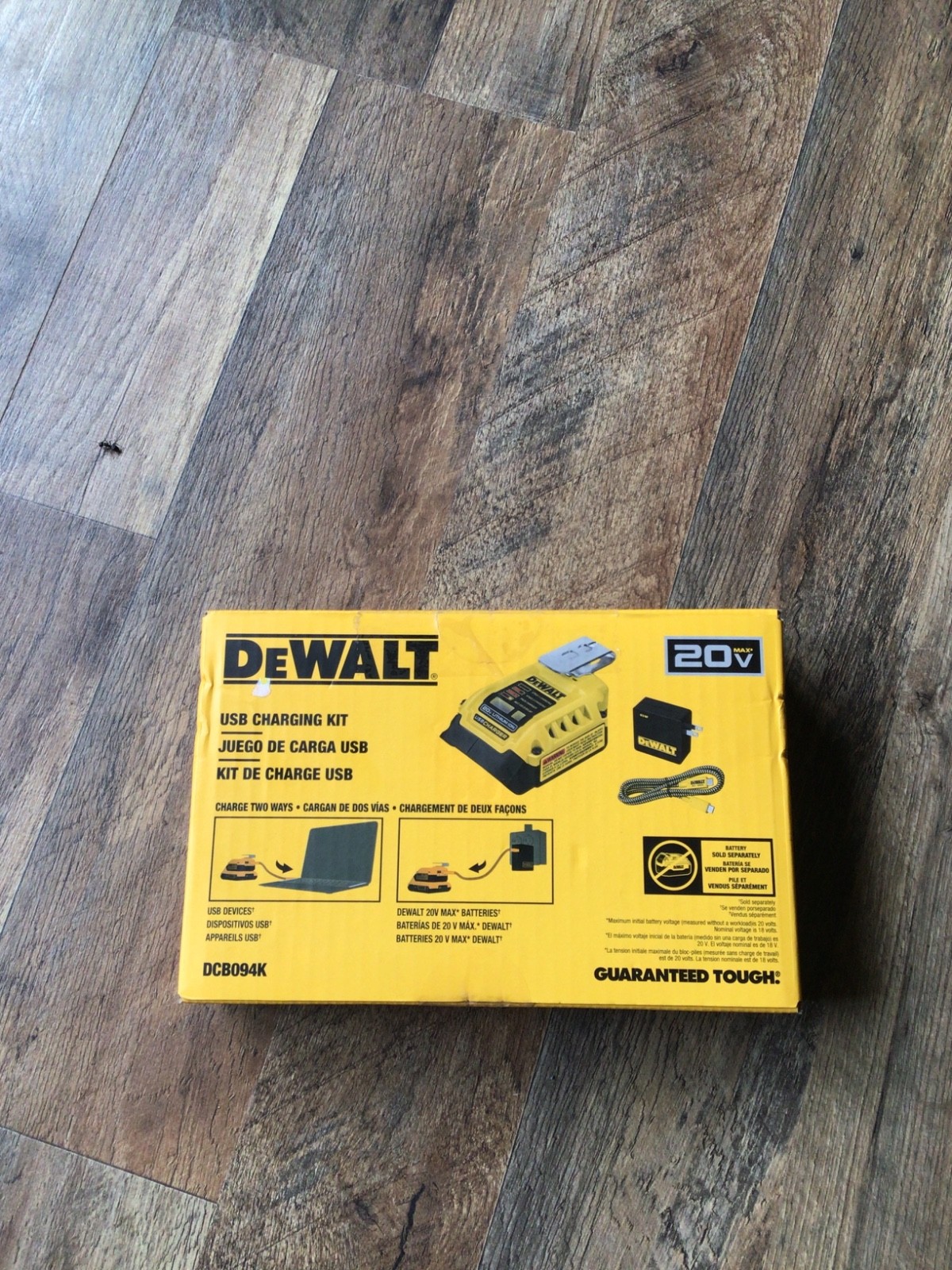 New Factory Sealed DEWALT DCB094K 20V USB Charging Kit