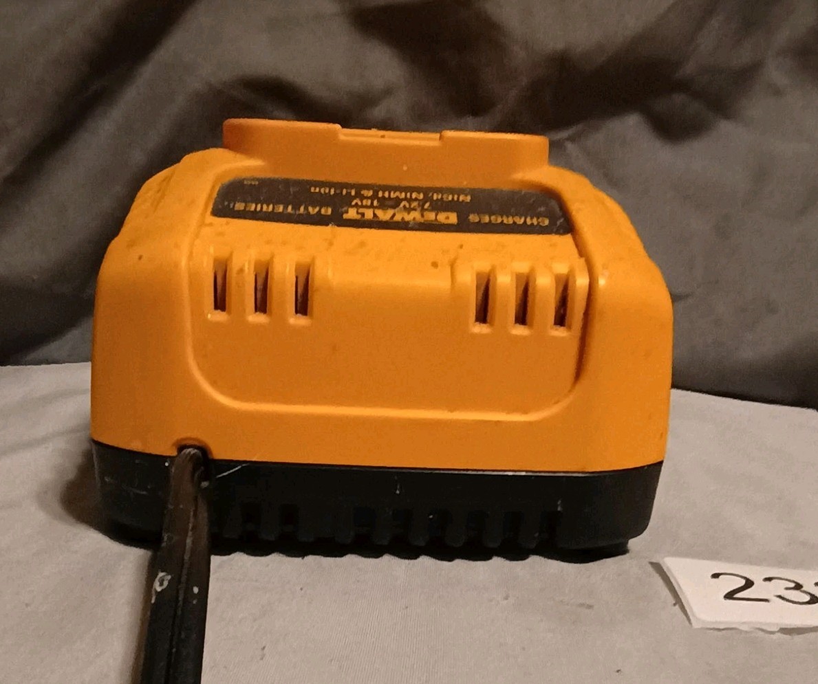 Dewalt Tool Battery Charger DC9310 Yellow For 7.2 To 18v Batteries Speed Charger