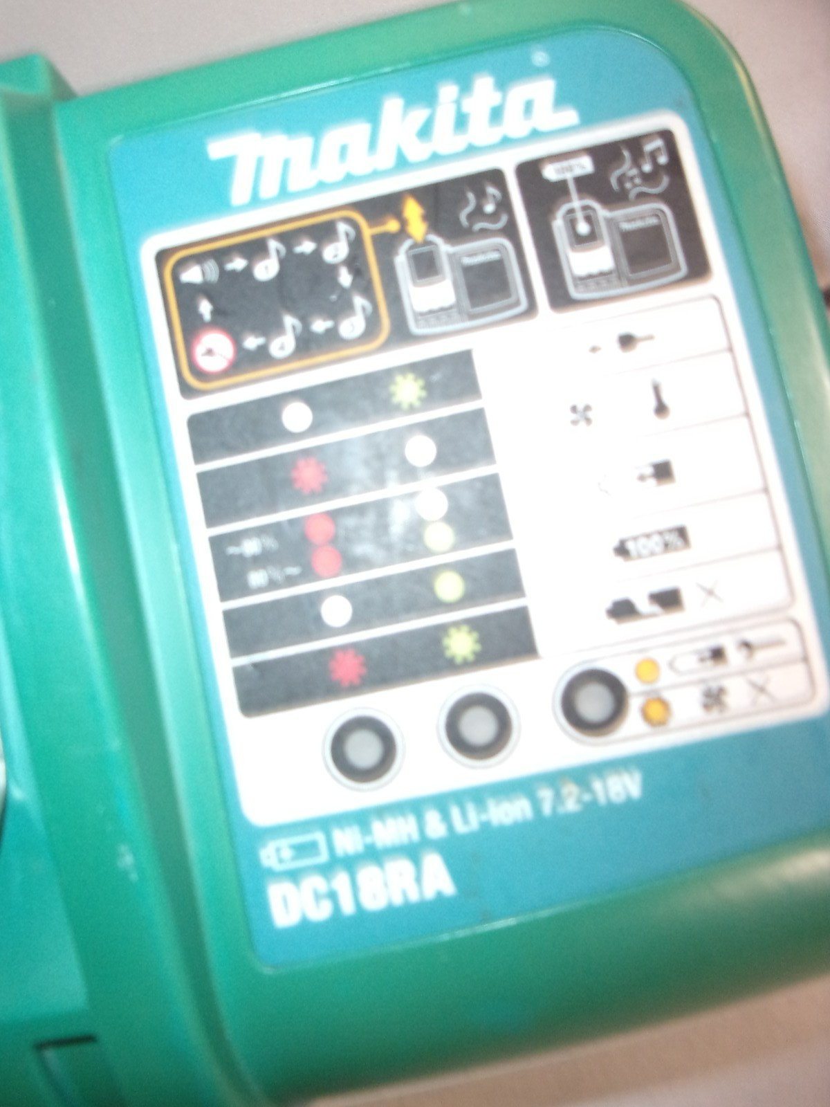 Tested, working Makita 18v battery charger- (DC18SC) Ni-MH & Li-ion 7.2-18V LXT
