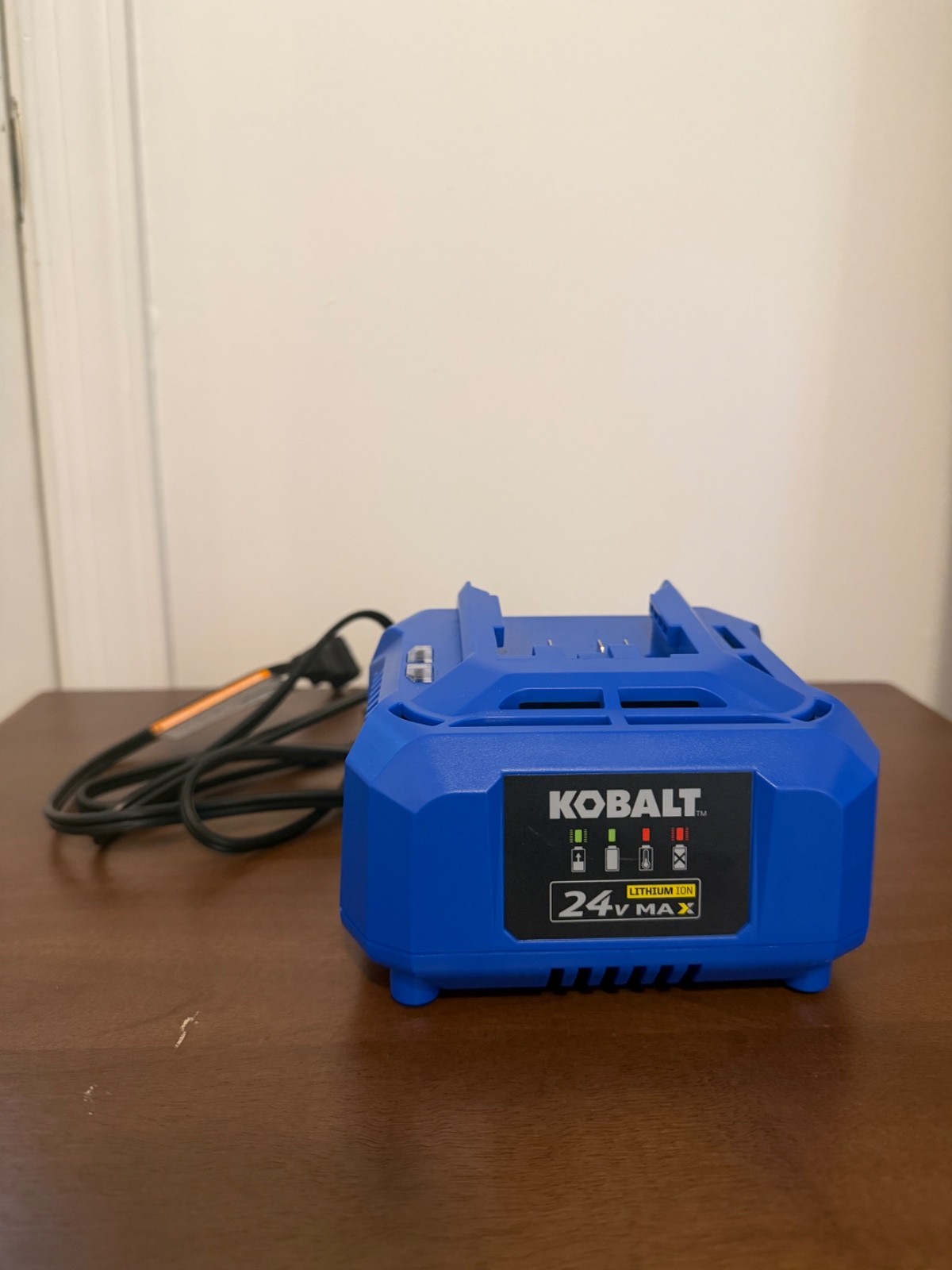 Kobalt 24V Max Power Tool Battery Charger (KRC 2490-03)