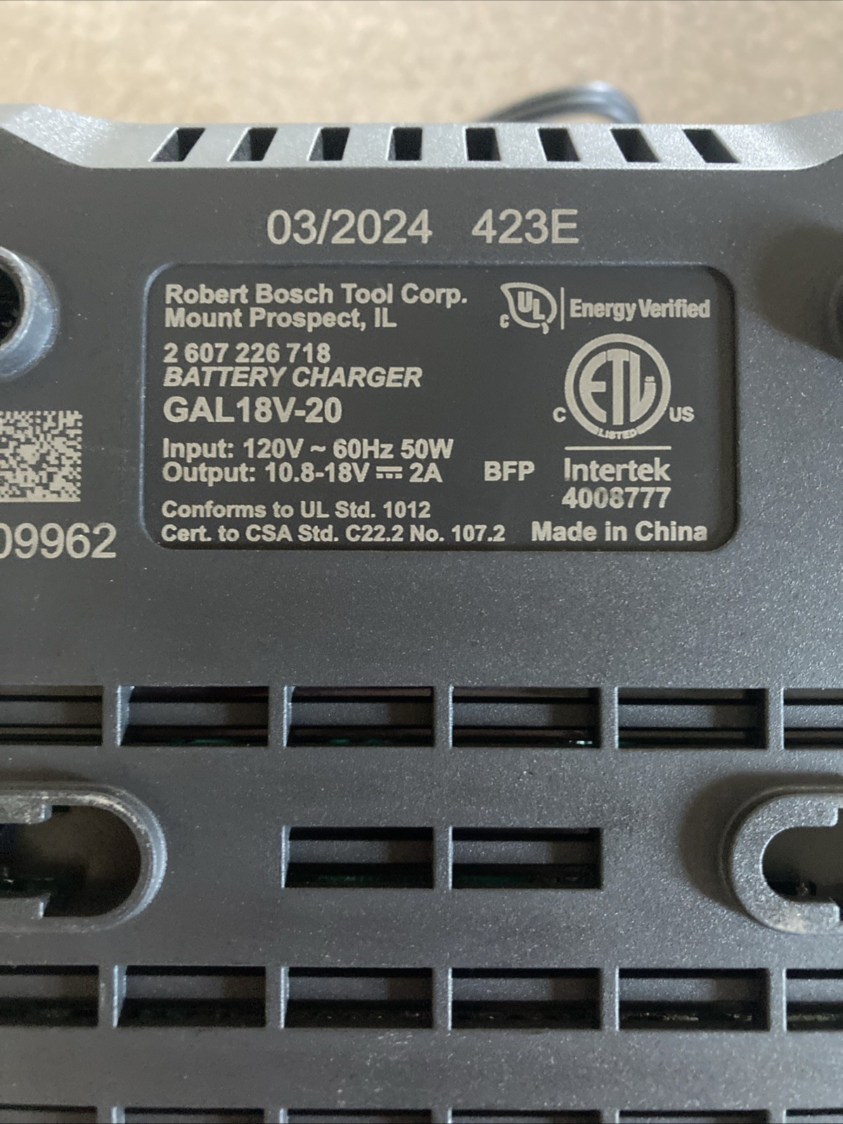 Bosch GAL18V-20 18V Lithium-Ion Standard Battery Charger OEM Tested