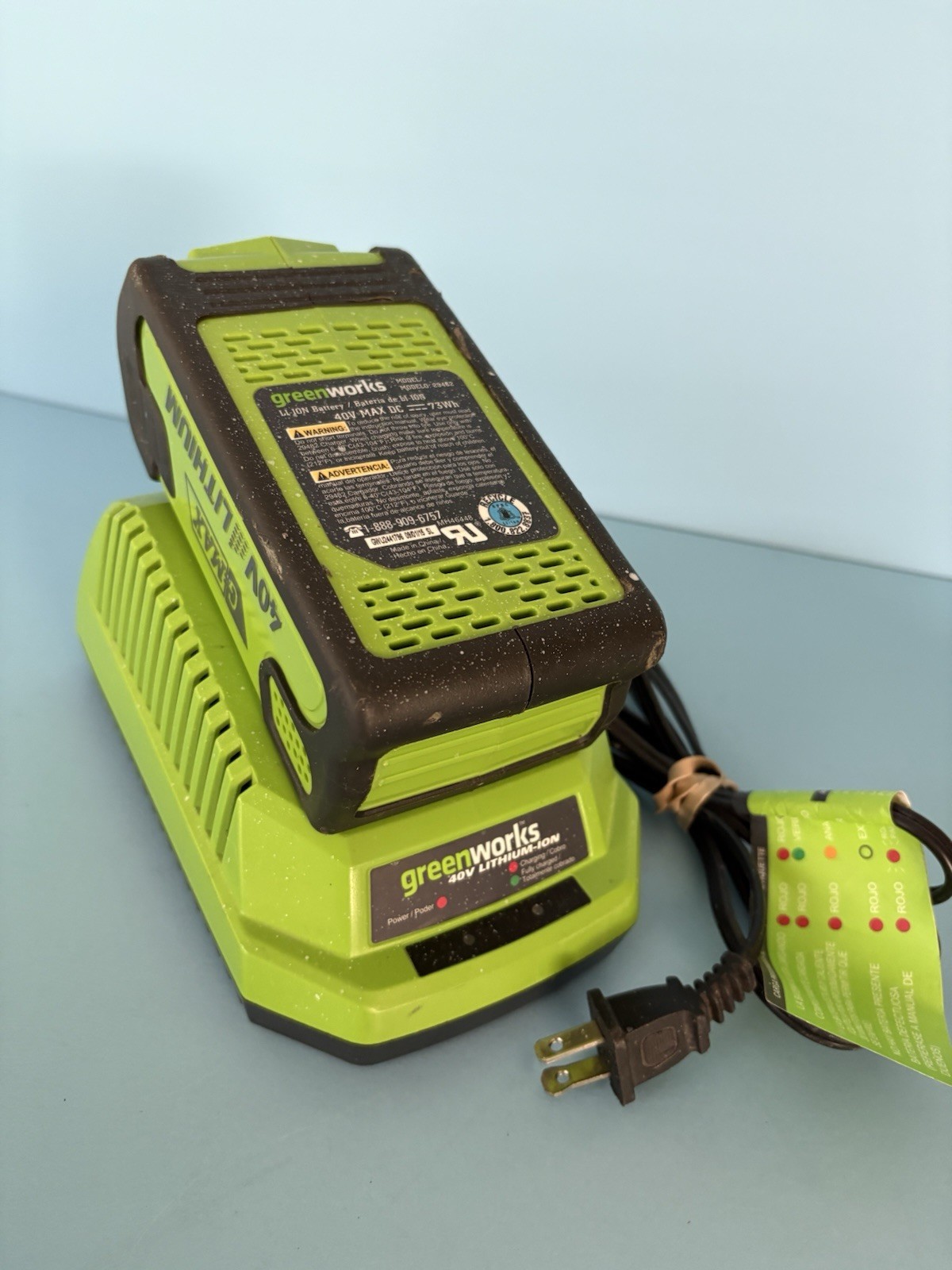 Greenworks 40v Battery And Charger Combo WORKS