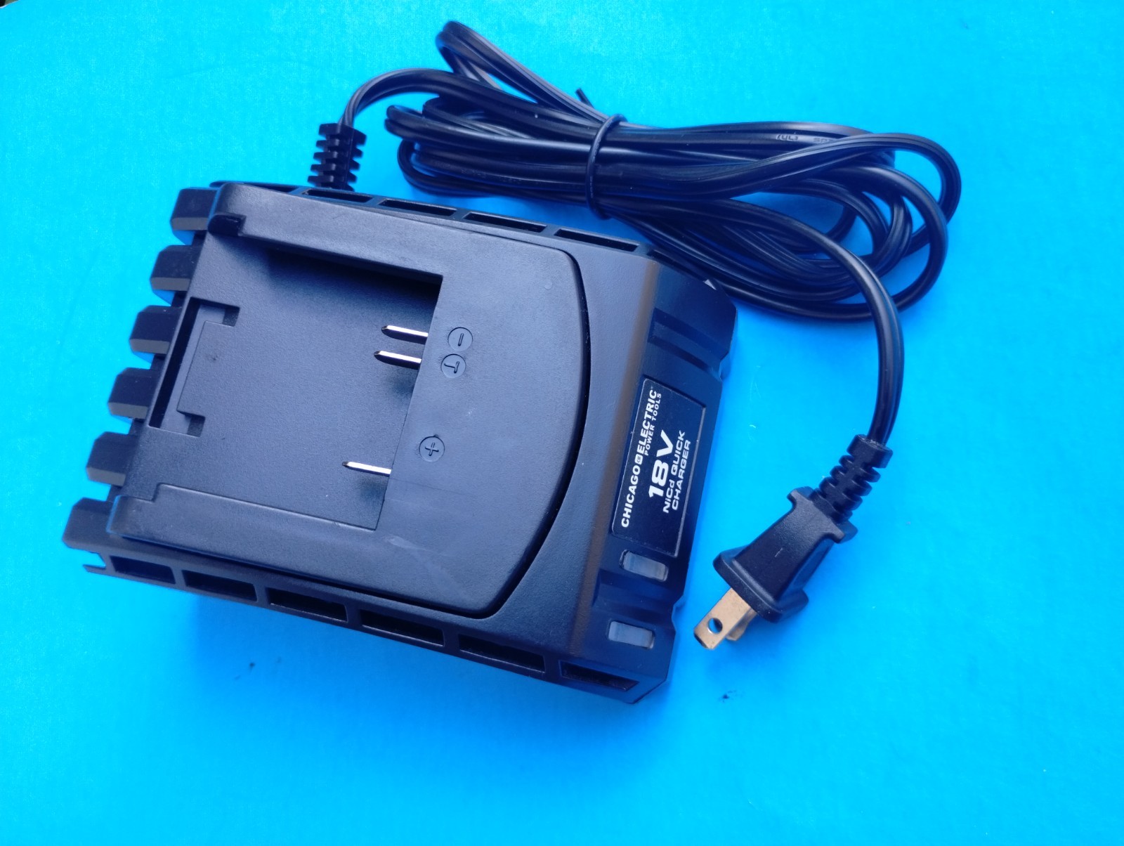Chicago Electric Genuine OEM 68859 18V NiCd Battery Quick Charger Only, Tested!