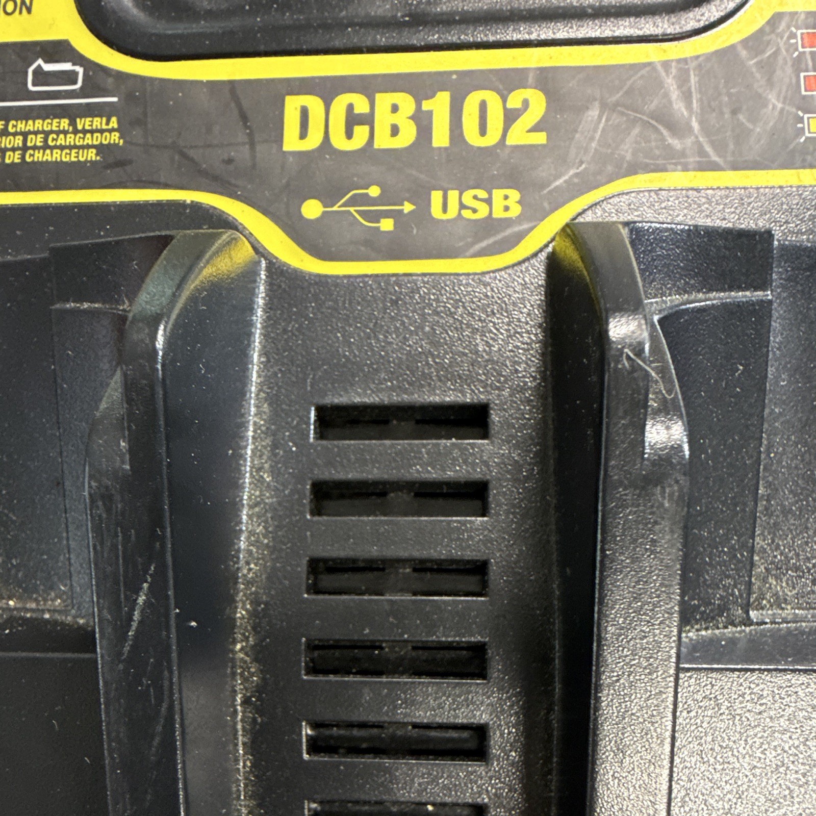 DEWALT DCB102 12V/20V MAX Jobsite Charging Station Dual Charger w/ USB