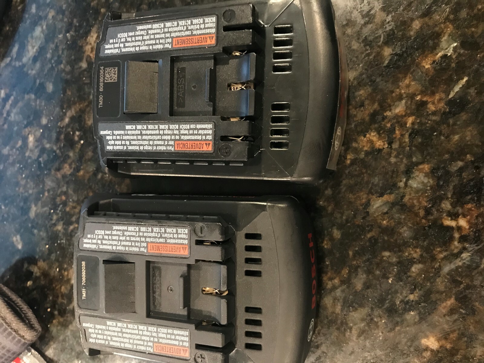 BOSCH Charger + 2 [TWO] 18 V Li-Ion 18V Batteries Battery, Charger BC660-RT