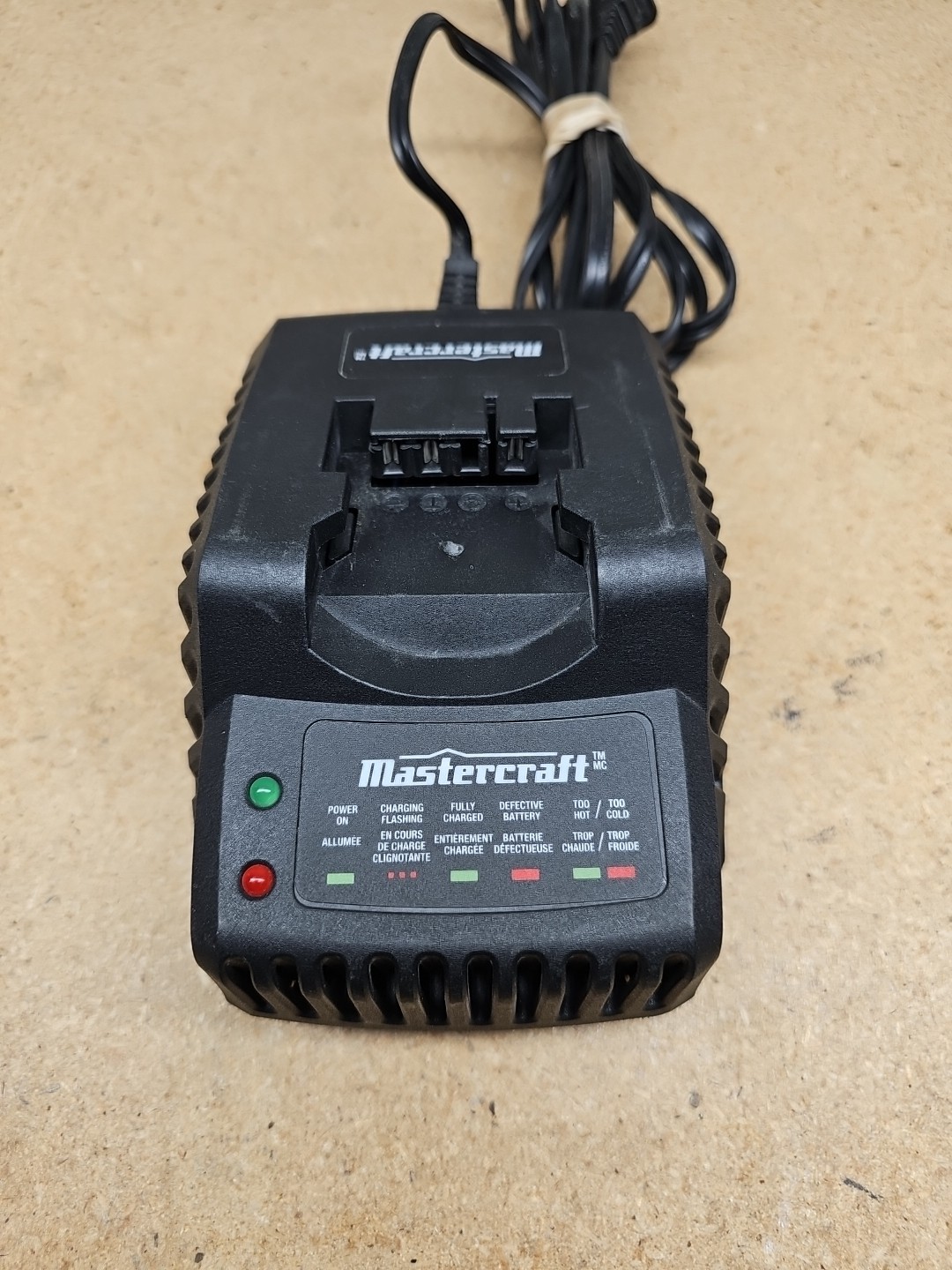Mastercraft 18V battery charger Model# 223-M91 OEM Genuine (F1)