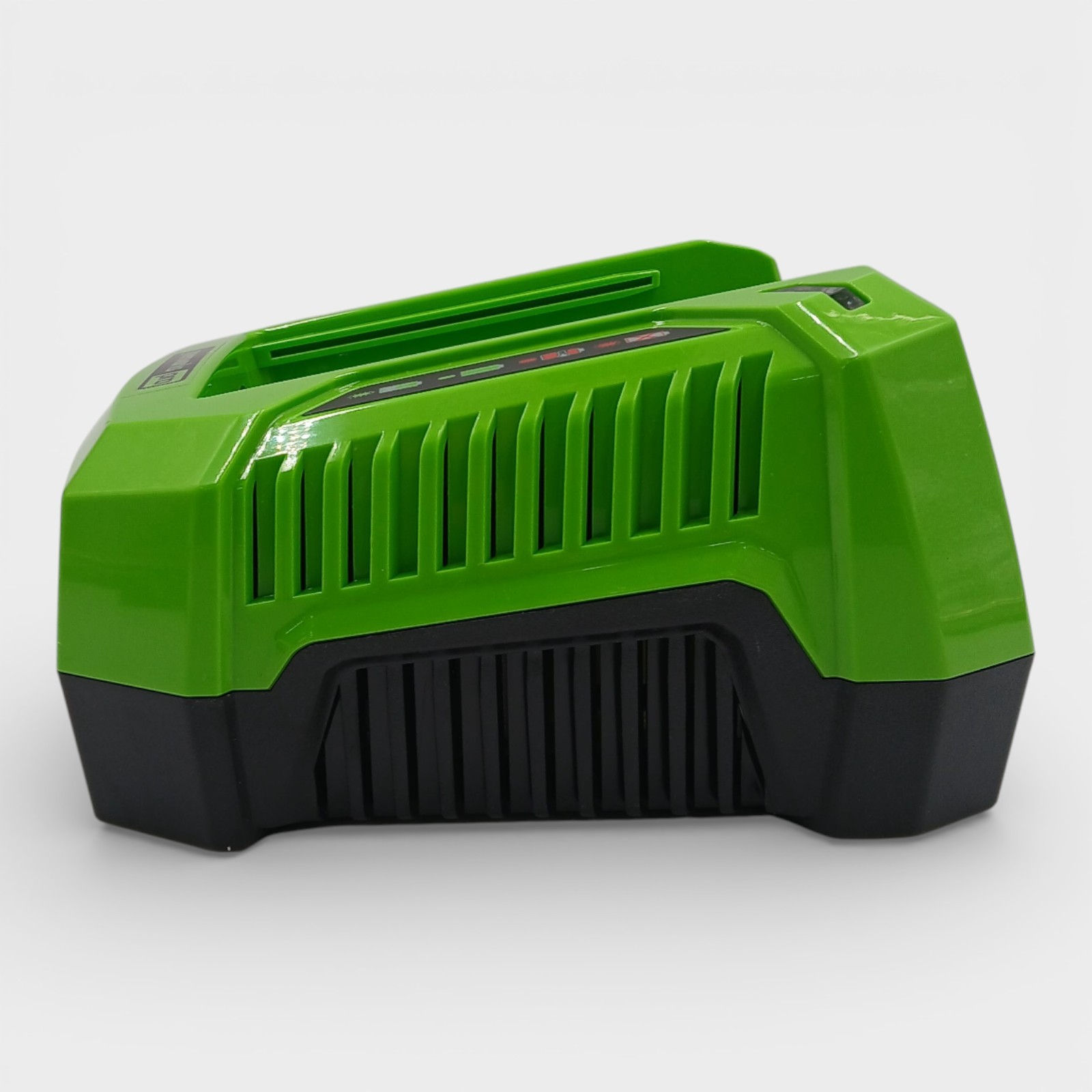 Greenworks PRO 80V Lithium Ion Single Port Rapid Battery Charger GCH8040 (Untest