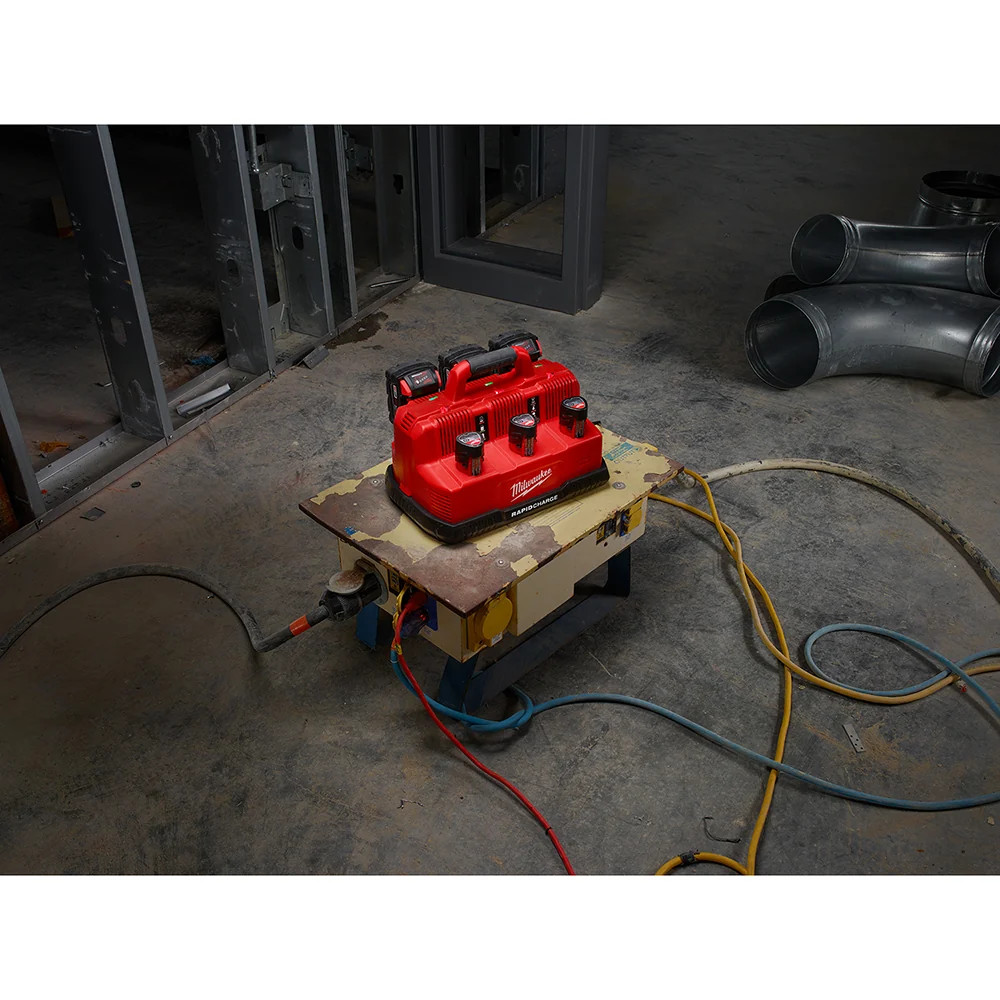 Milwaukee 48-59-1807 M12/M18 12/18V 6-Port Rapid Charge Station