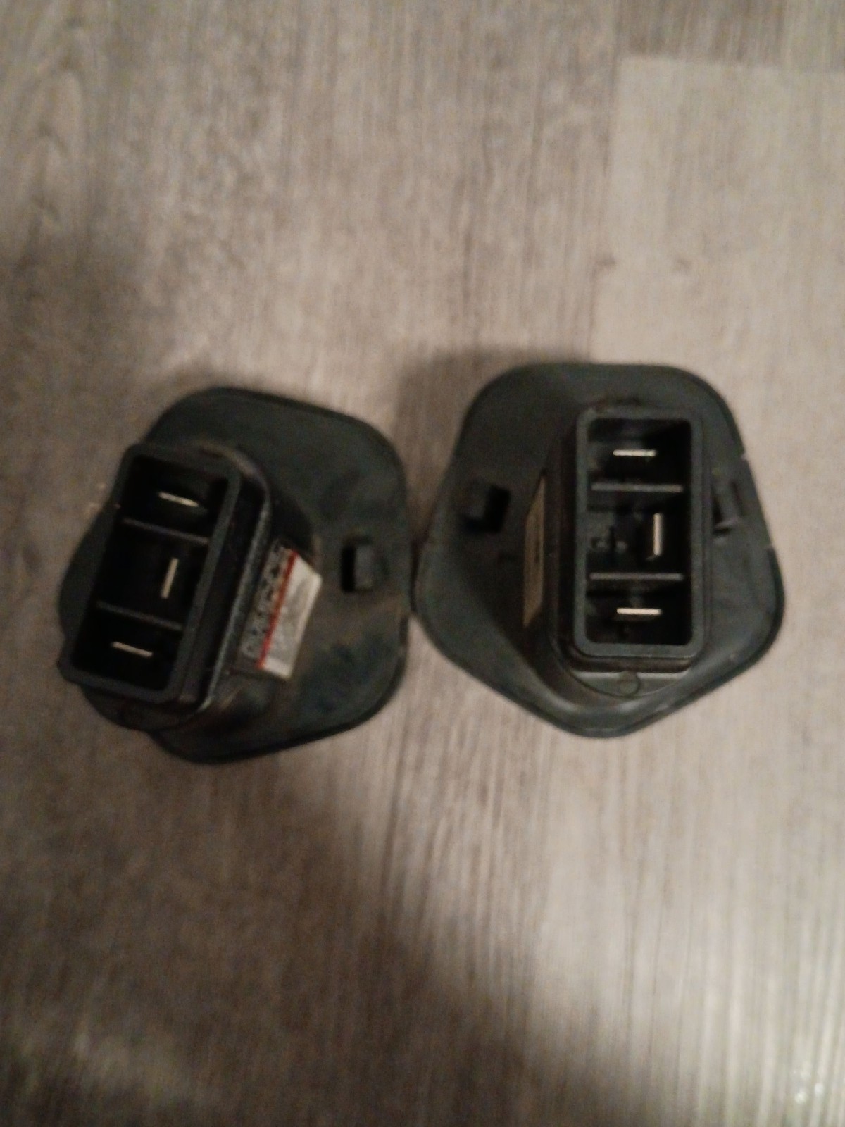 Snap-on 18V Battery Charger with Two 18V Batteries