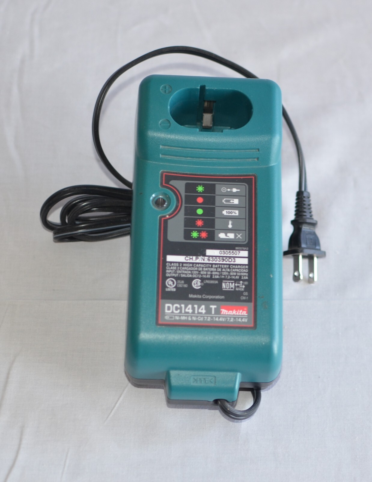Makita DC1414T 7.2V – 14.4V Ni-MH & Ni-Cd Battery Charger