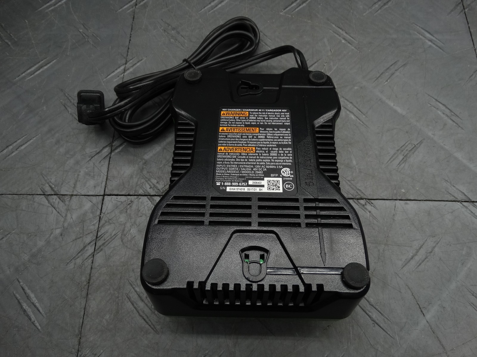 Greenworks 40V Battery Charger 29482 Wall Mountable Diagnostic LED Genuine
