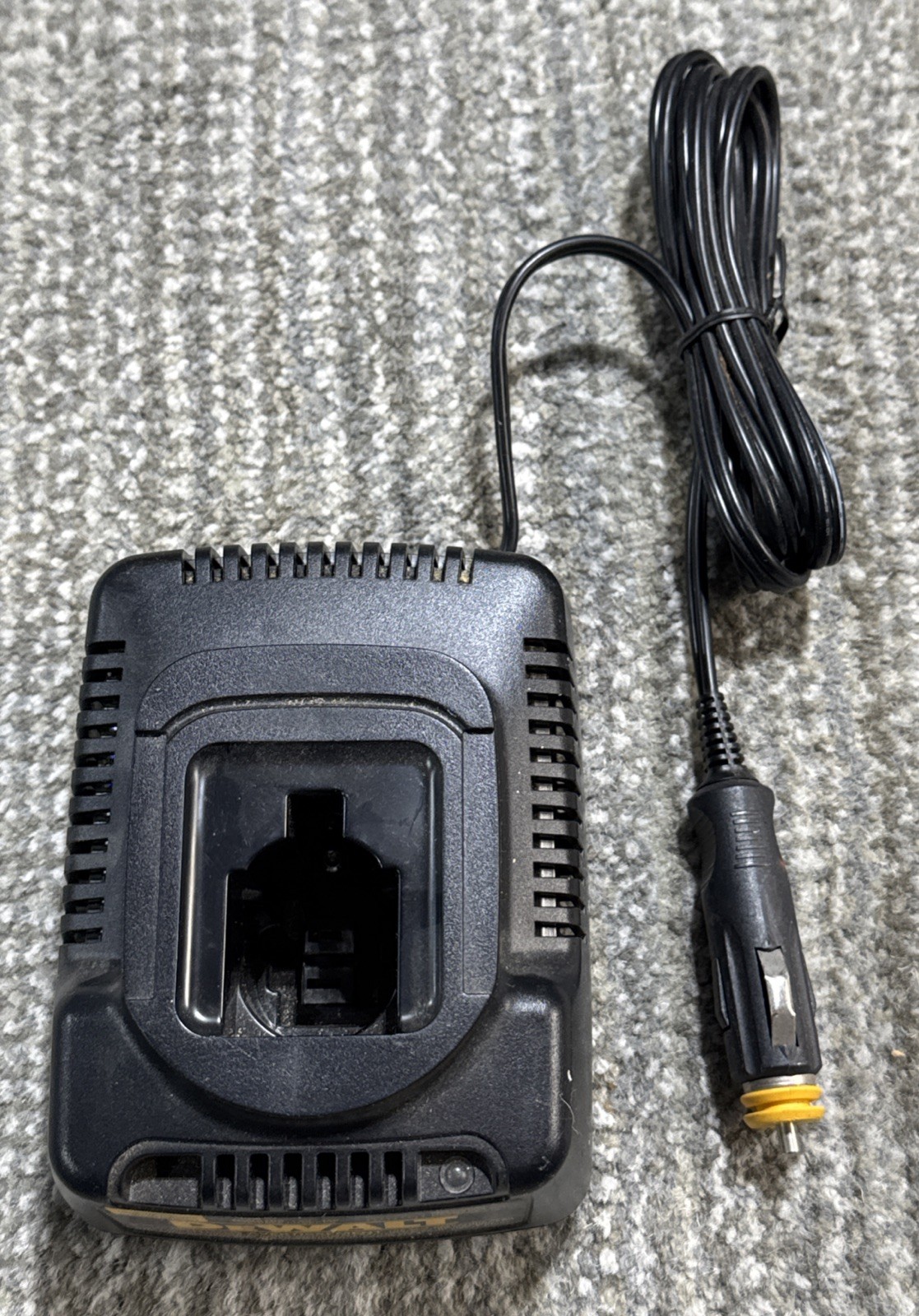 DeWalt DW9109 1 Hour Vehicle Battery Charger 7.2V-18V For Car Truck OEM