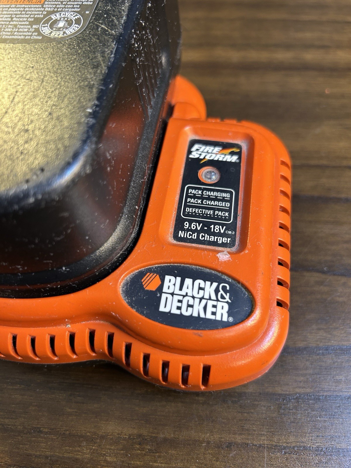 Black & Decker FSMVC Fire Storm 9.6-18V Ni-Cd CHARGER & 18V Battery OEM