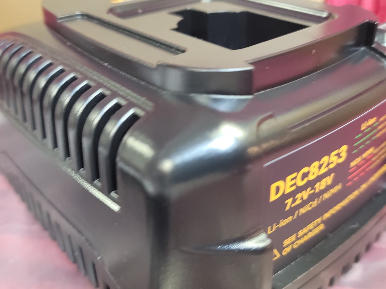 DC9310 Charger Compatible for Dewalt 7.2V-18V Battery NiCd/NiMh DC9096 DC9099 US