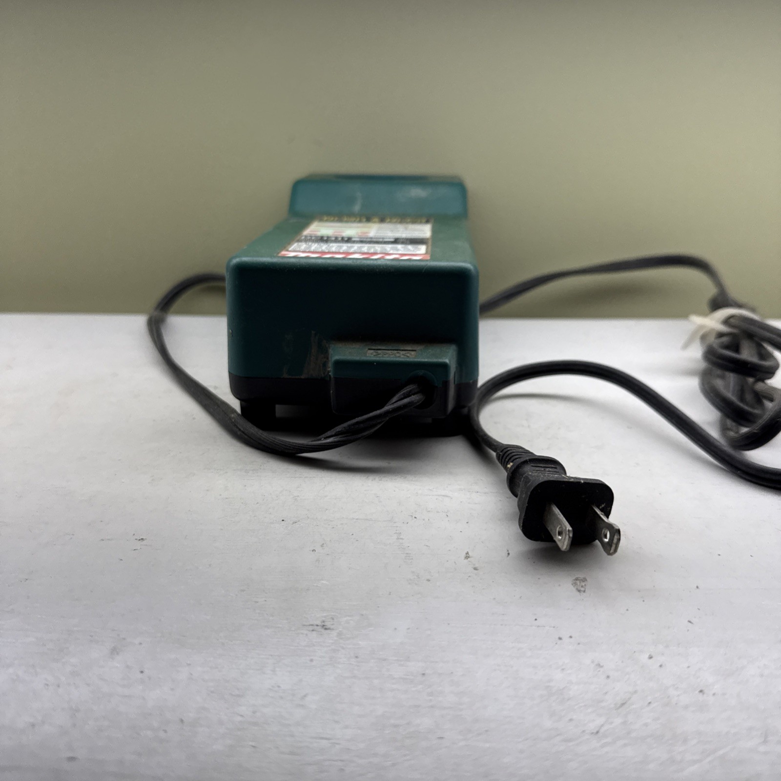 Makita DC1411 Ni-MH & Ni-Cd 7.2v 9.6v 12v 14.4v Battery Charger Genuine OEM. 21