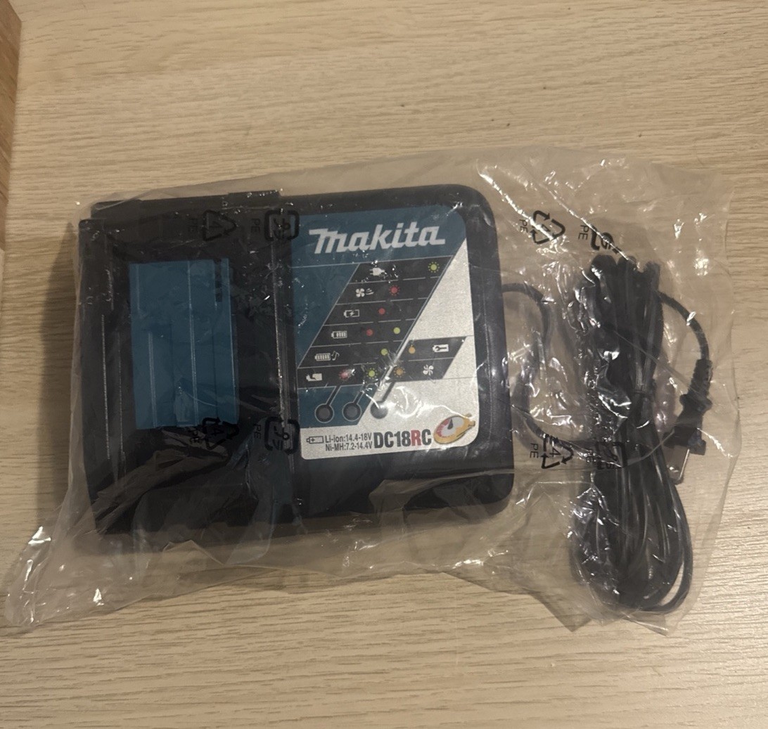 Makita DC18RC 18V LXT Lithium‑Ion Rapid Charger