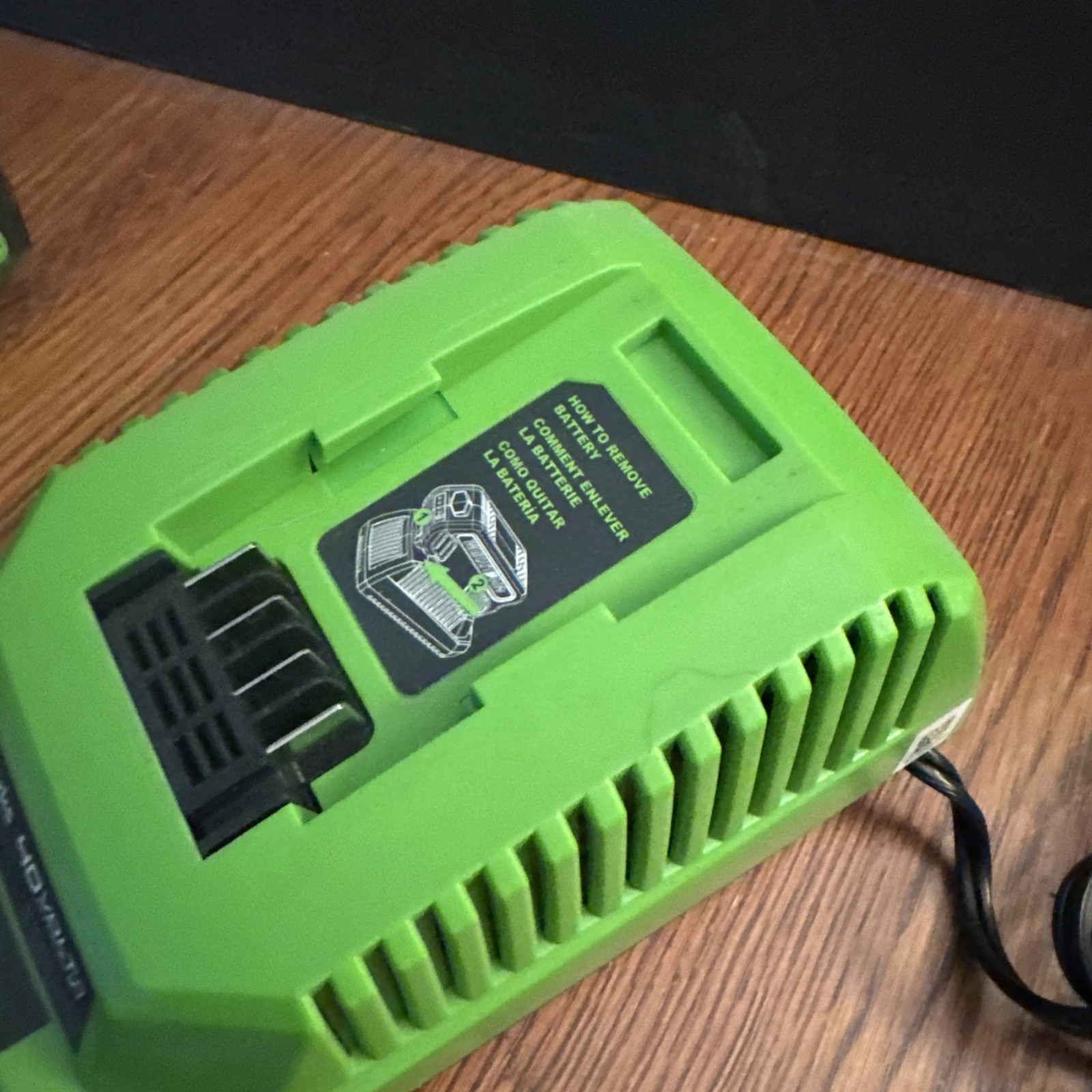 Greenworks 40 Volt OEM Battery And Charger Lithium Max Model 29482