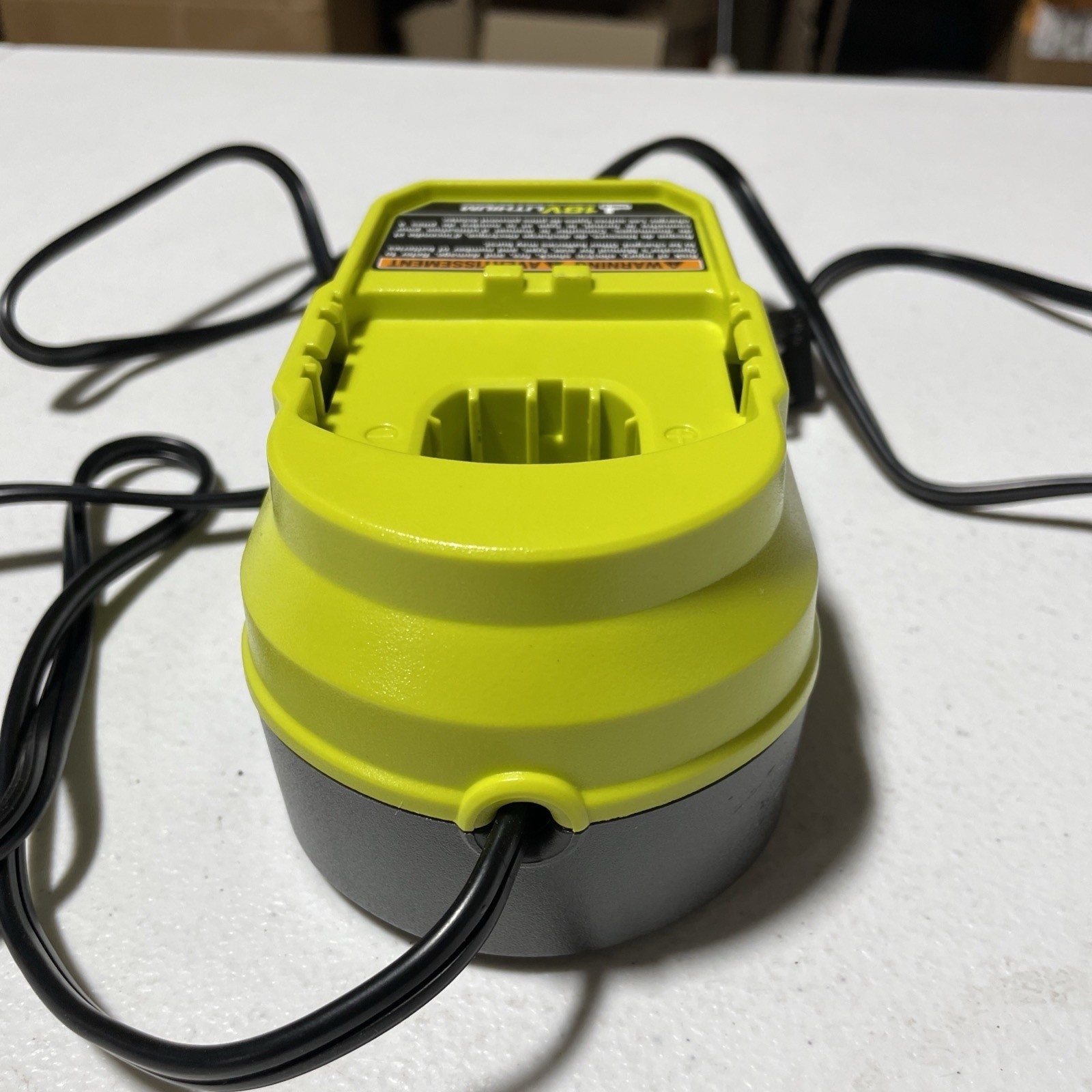 Ryobi ONE+ 18V Charger PCG002, Green/Black – Bulk Packaged