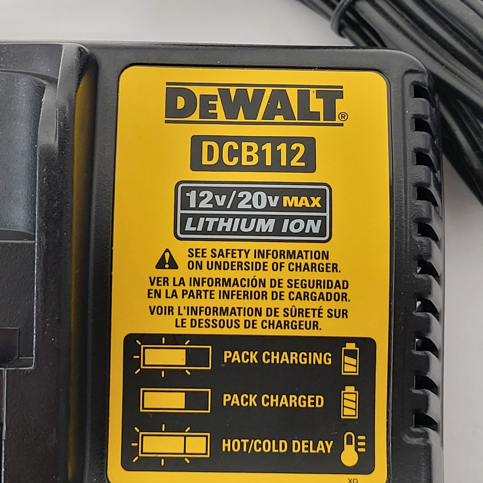 DeWalt DCB112 12V 20V MAX Lithium Ion Battery Charger Black Yellow 2.0 Amp