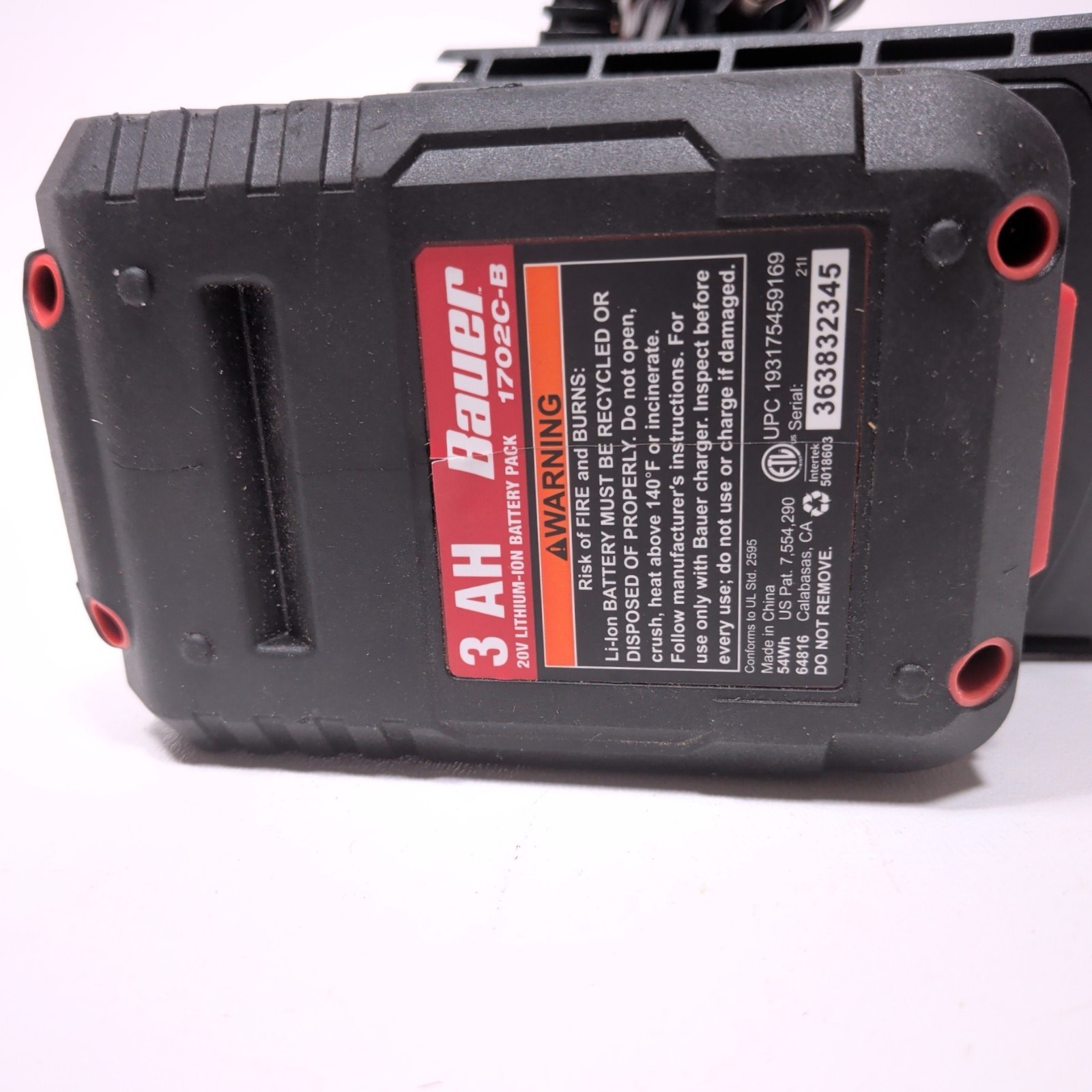 Bauer 1704C-B Rapid 20V Charger with Bauer battery 20v 3AH 1702C-B