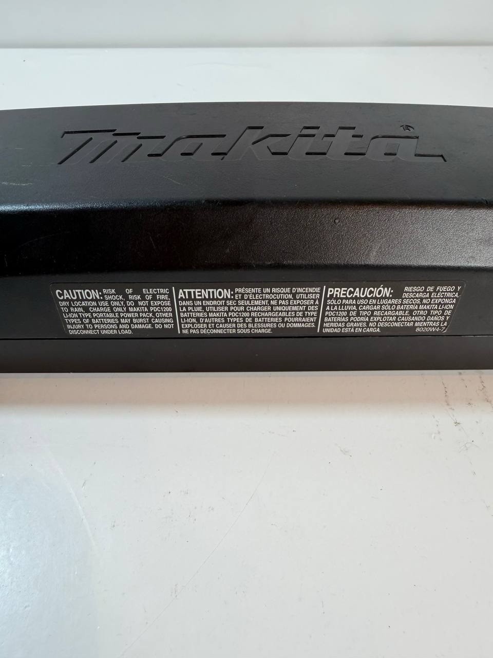 Makita DC4001 40V Max XGT Battery Charger