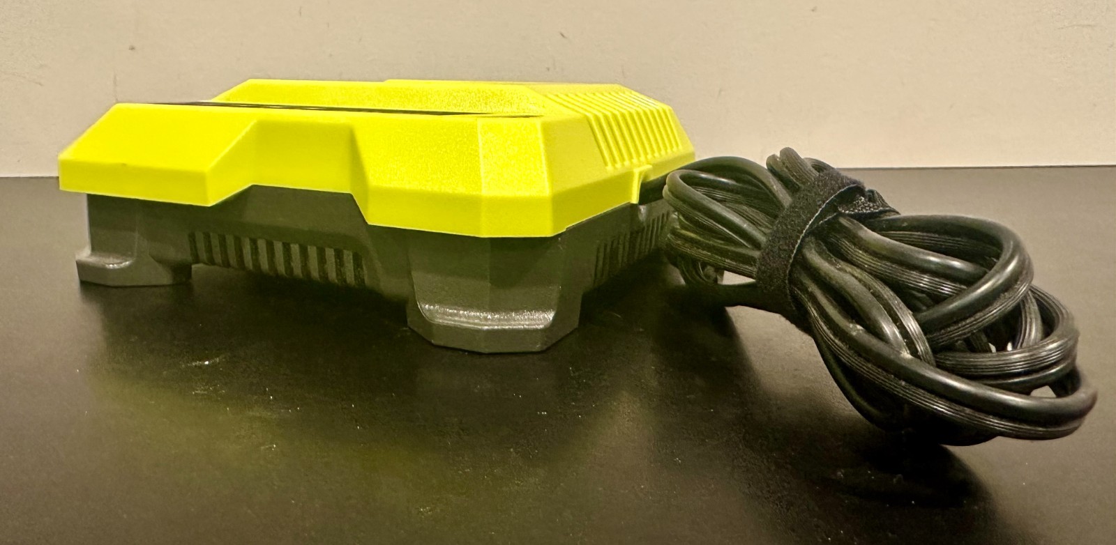 Ryobi OP401 40V Lithium Li-Ion Class 2 Battery Charger Tested/Works